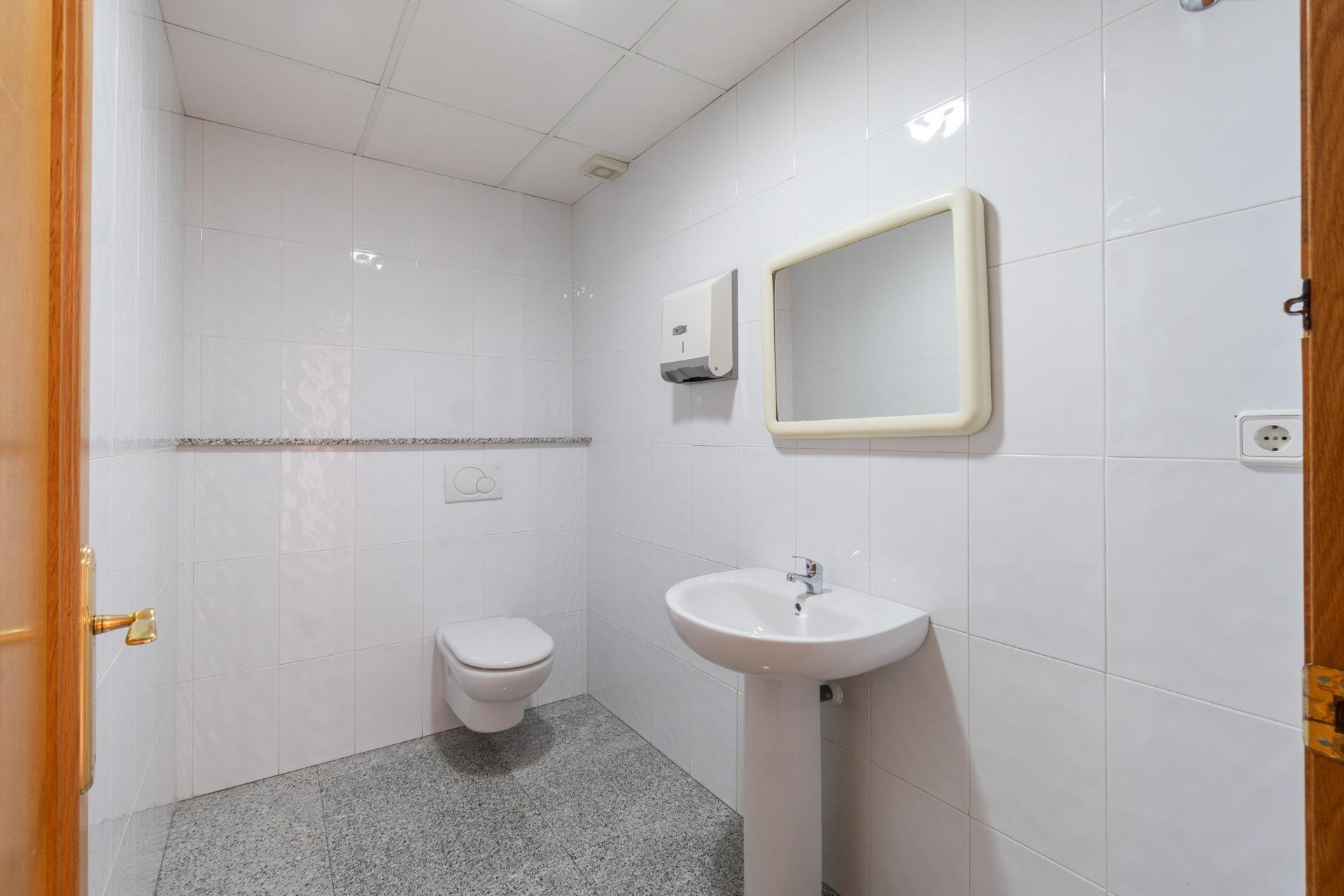 Long Term Rental - Commercial -
Orihuela Costa - Playa Flamenca