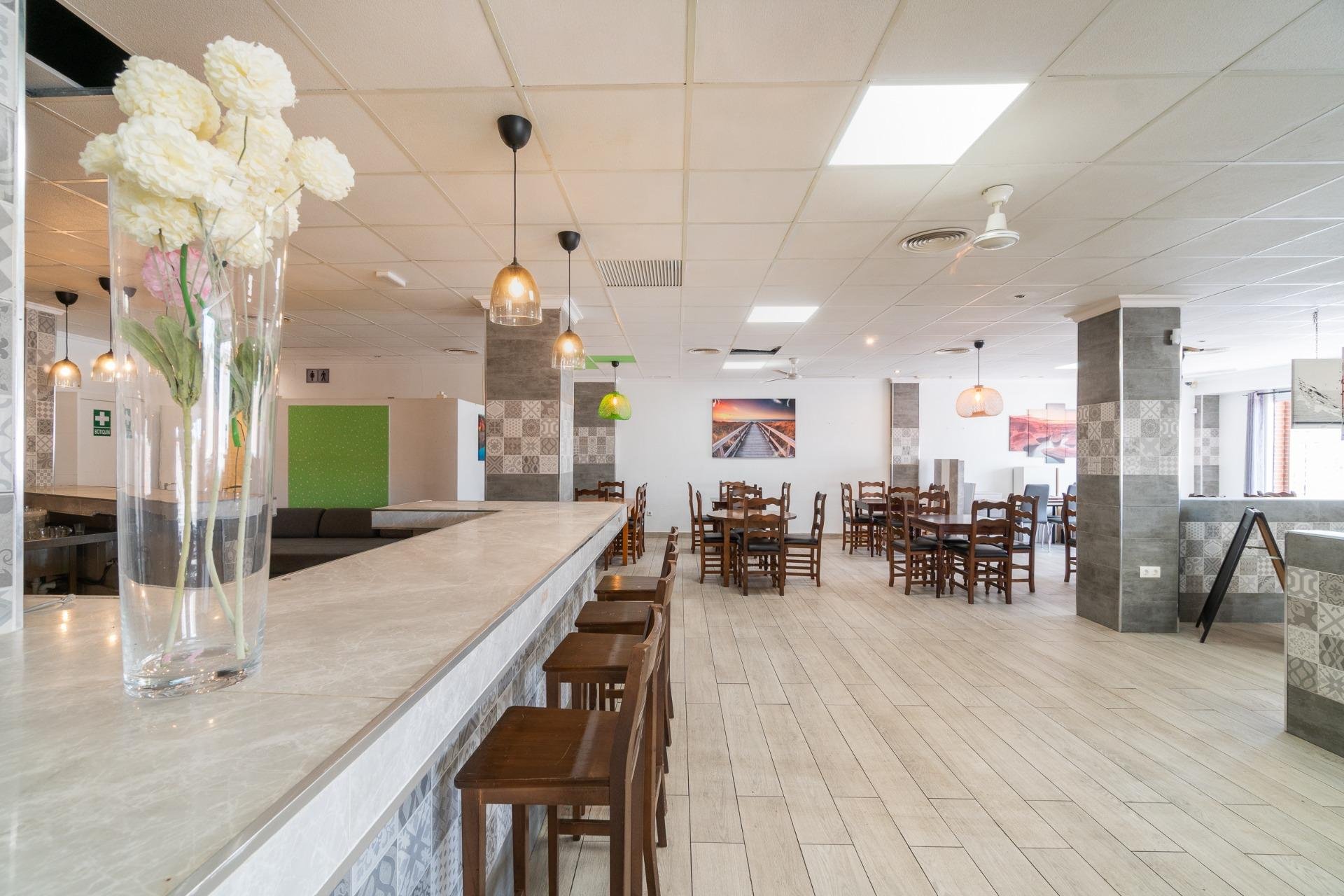 Long Term Rental - Commercial -
San Fulgencio - La Marina