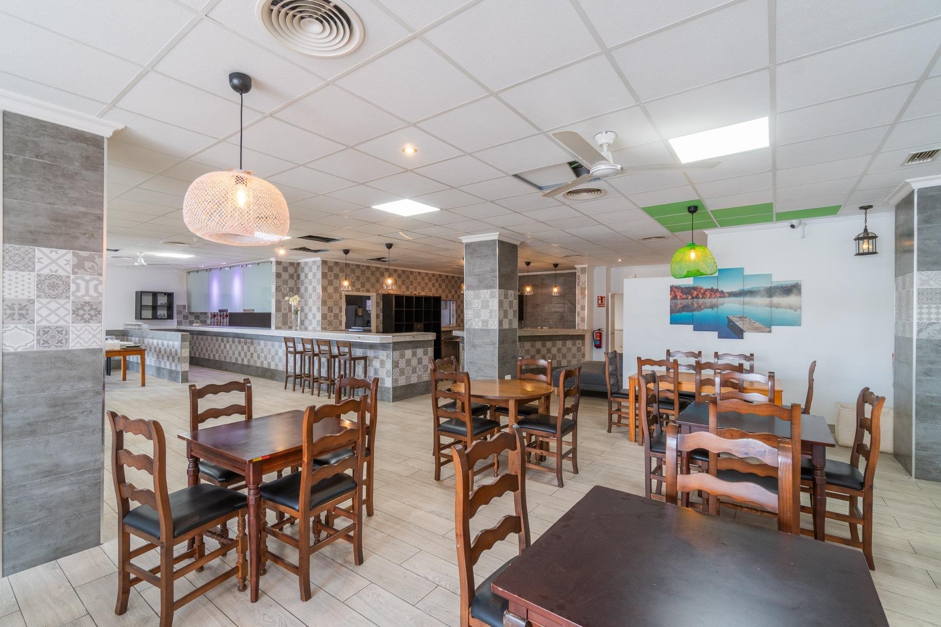 Long Term Rental - Commercial -
San Fulgencio - La Marina