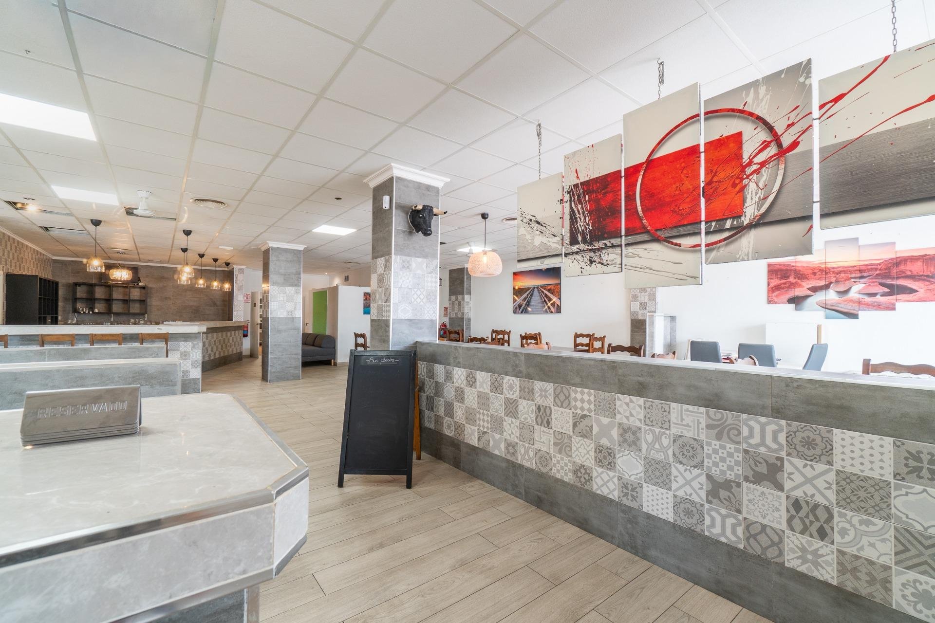 Long Term Rental - Commercial -
San Fulgencio - La Marina