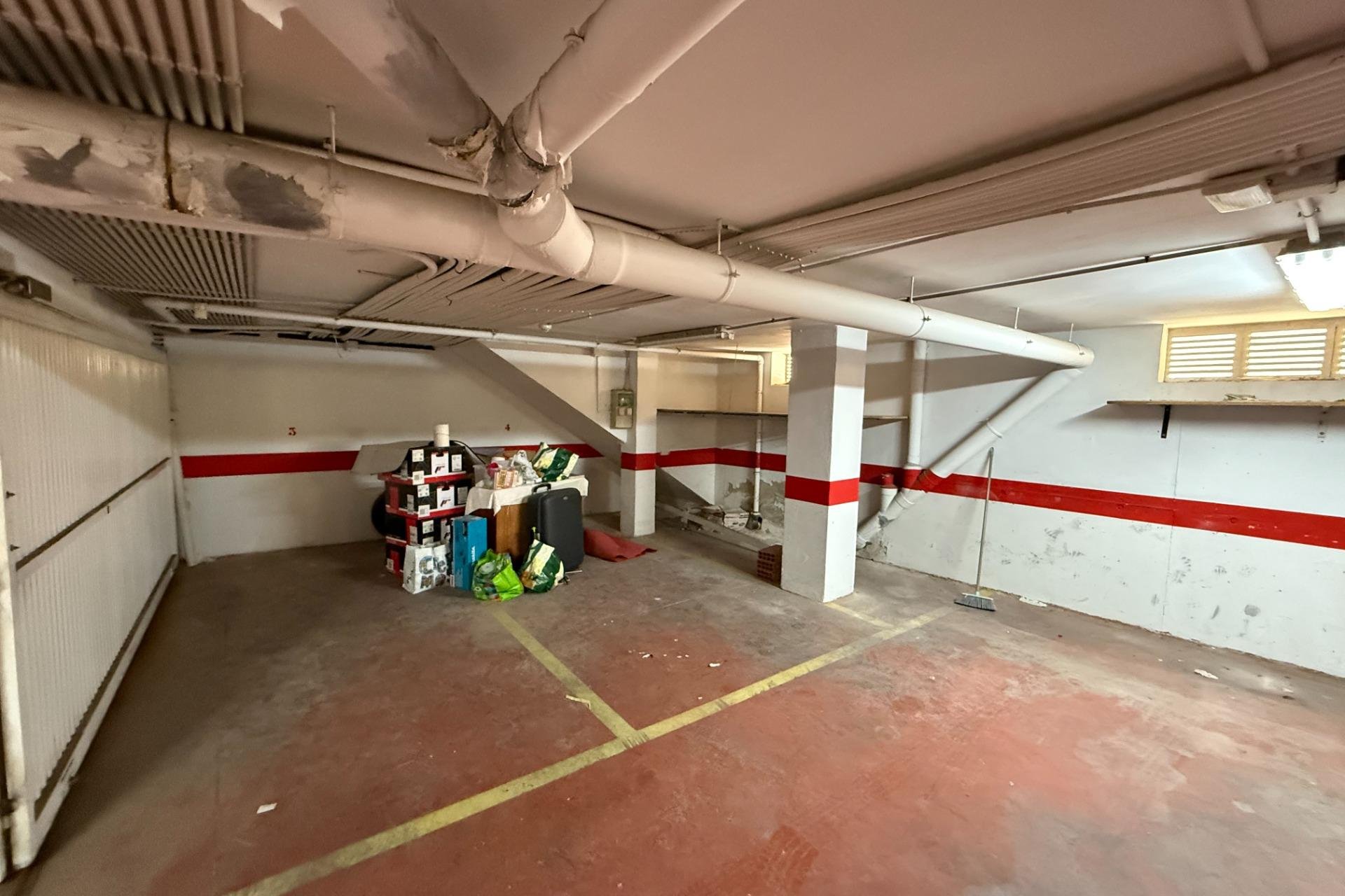 Long Term Rental - Garage -
Torrevieja - Centro