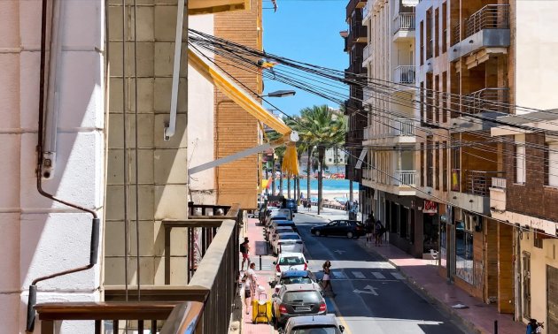 Mieszkanie  - Rynek wtórny - Torrevieja - Paseo maritimo