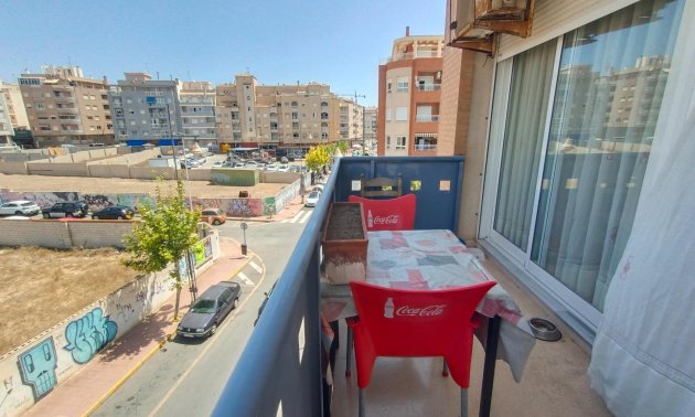 Mieszkanie w bloku - Rynek wtórny - Torrevieja - Playa del Cura