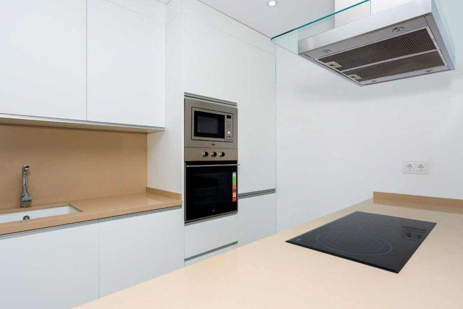 New Build - Townhouse -
Daya Nueva - Centro