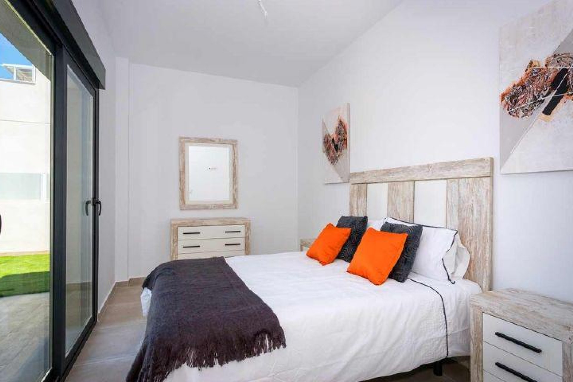 New Build - Townhouse -
Daya Nueva - Centro