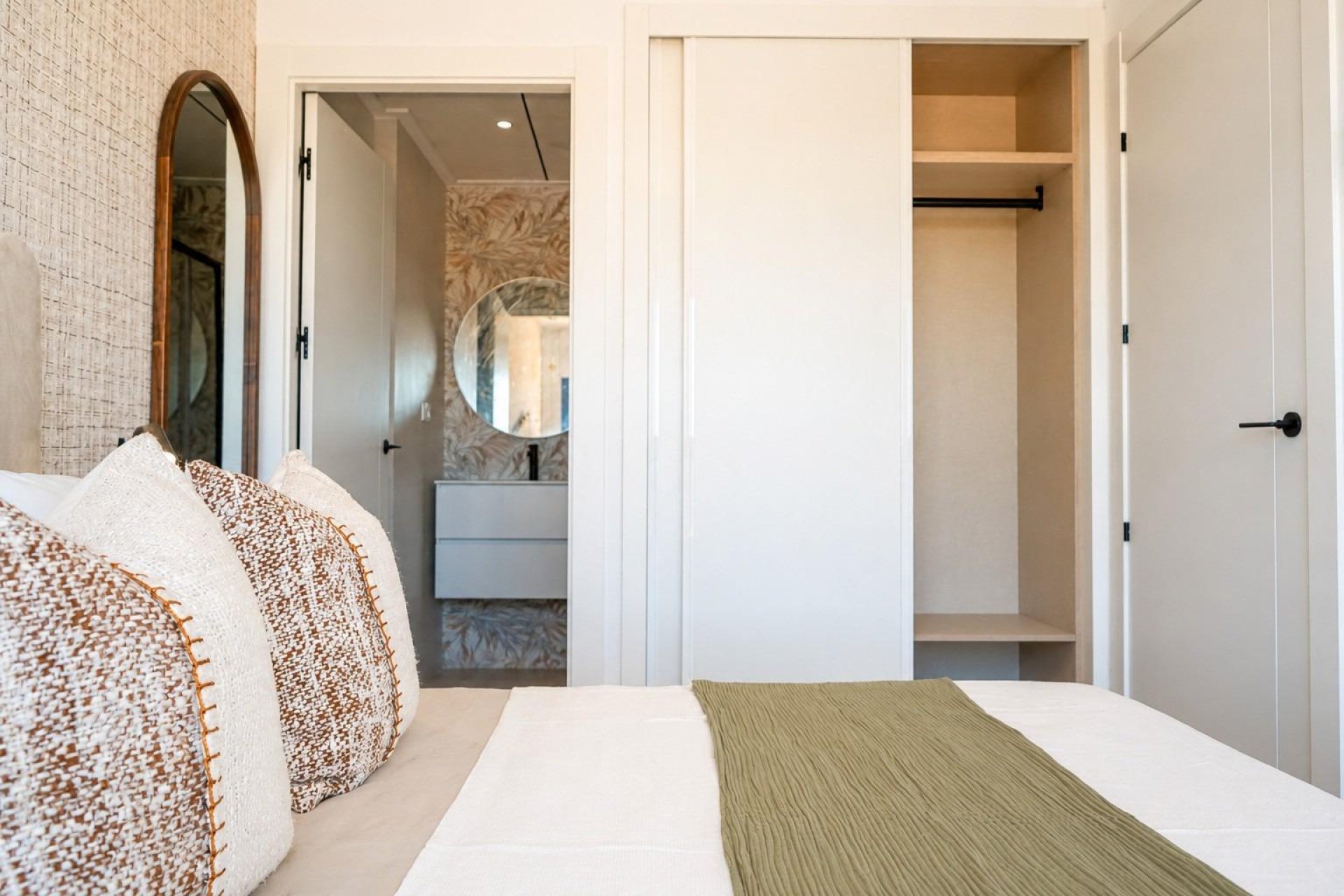 New Build - Townhouse -
Dolores - Sector 2