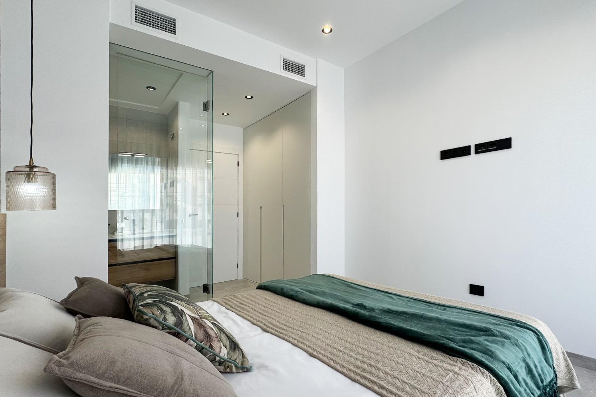 New Build - Villa -
San Miguel de Salinas - BLUE LAGOON