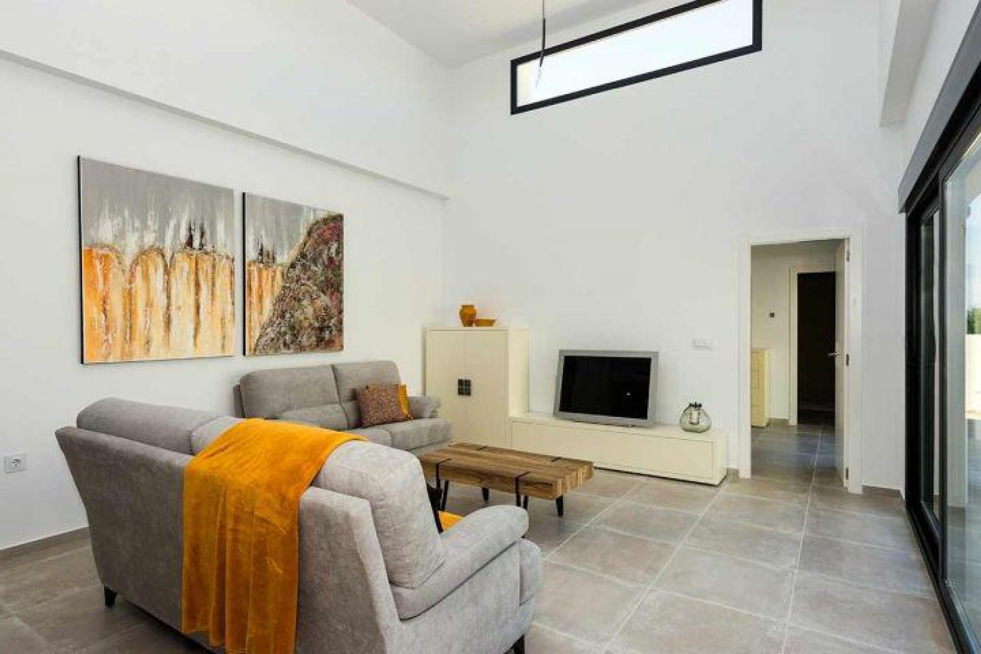 Obra nueva - Adosado -
Daya Nueva - Centro