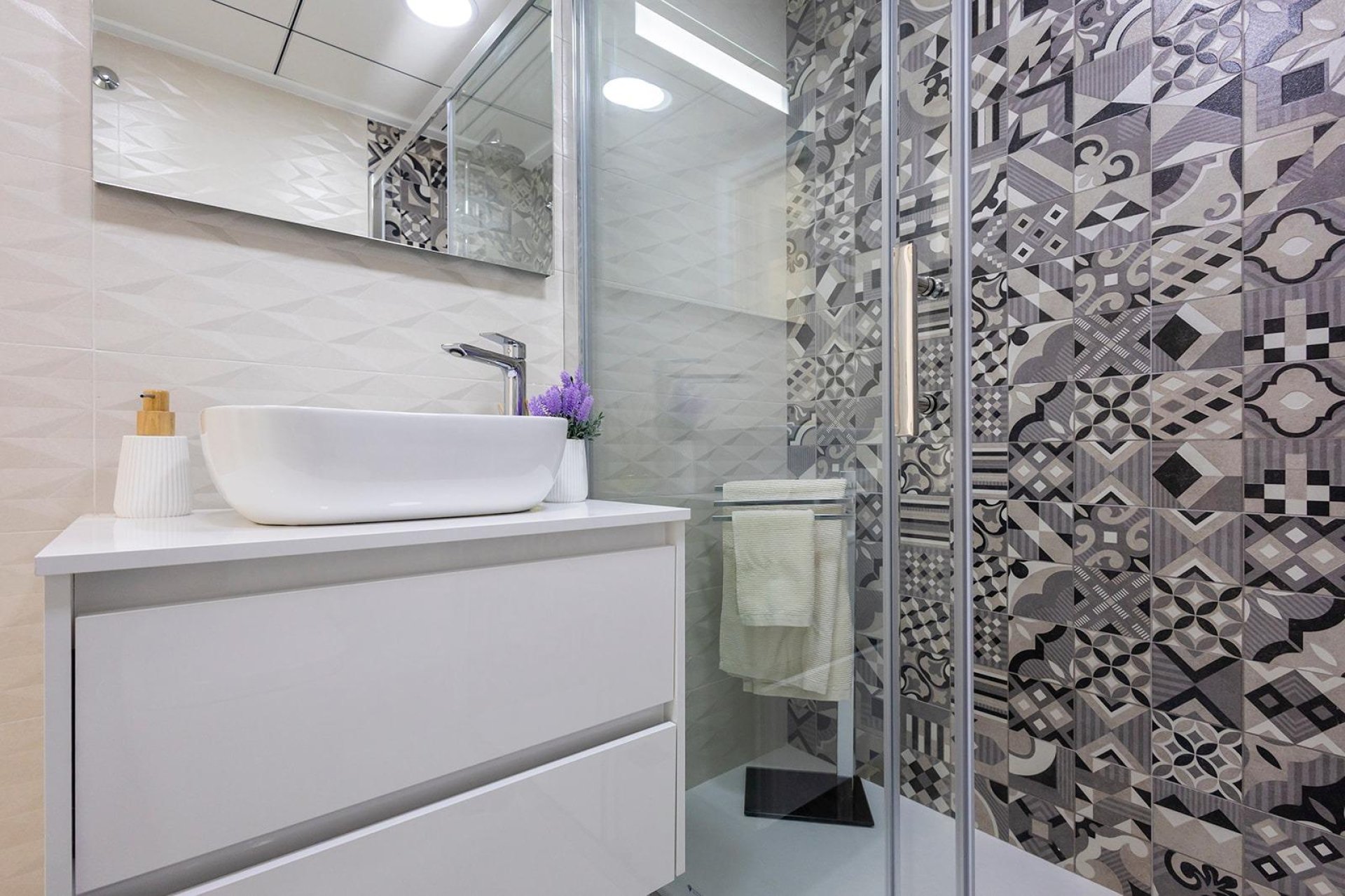 Obra nueva - Apartamento / piso -
Jacarilla - pueblo