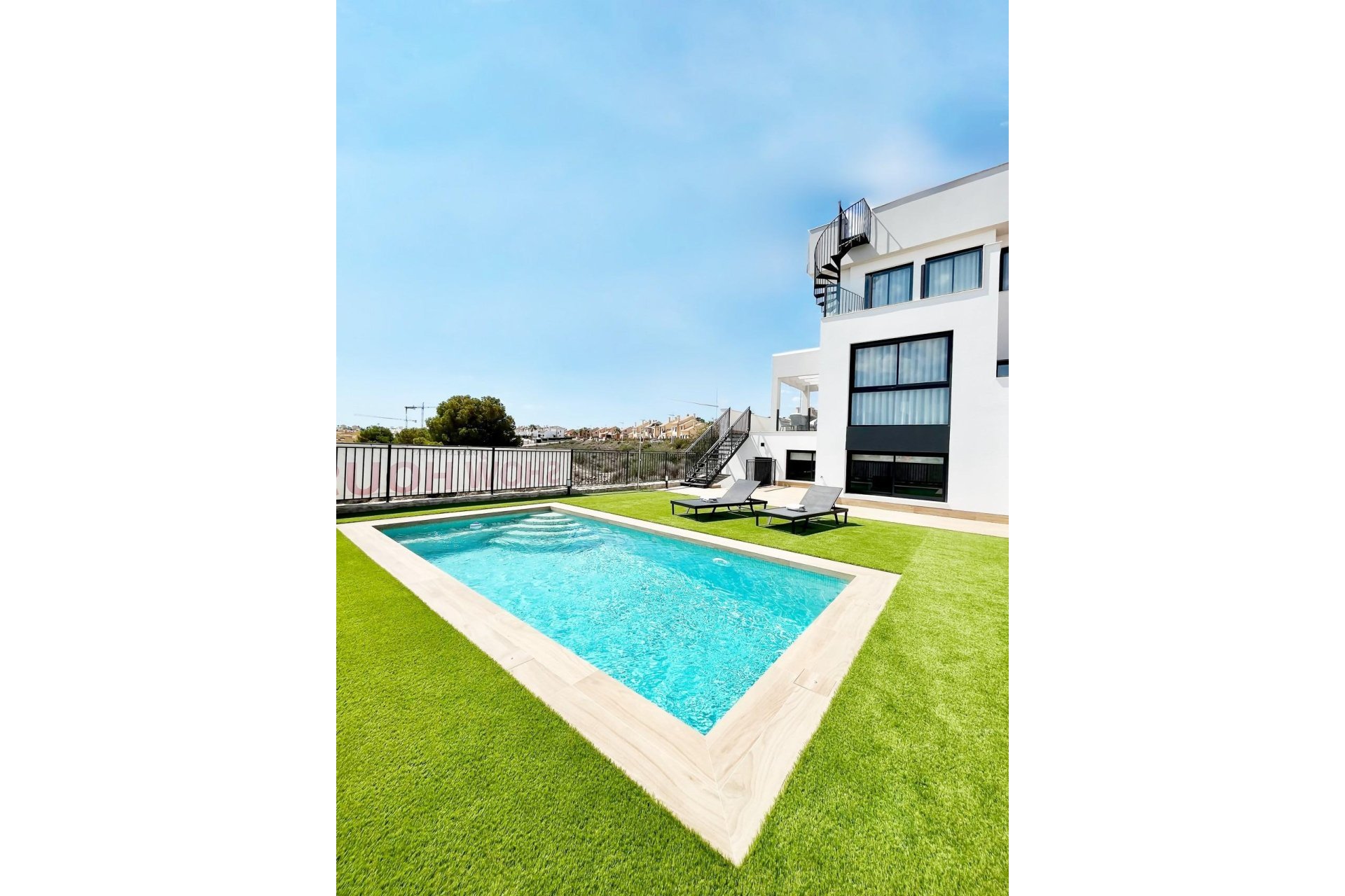 Obra nueva - Villa -
Algorfa - La Finca Golf