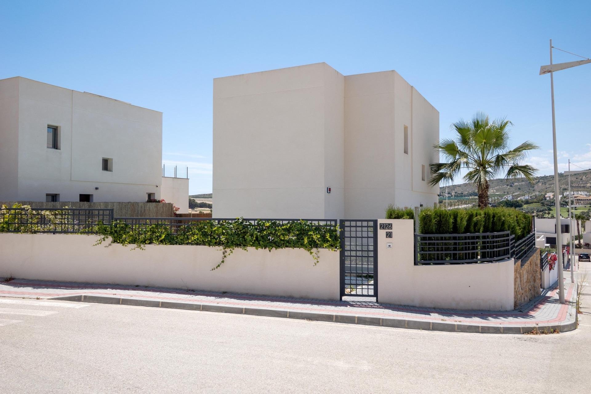 Obra nueva - Villa -
Algorfa - La Finca Golf