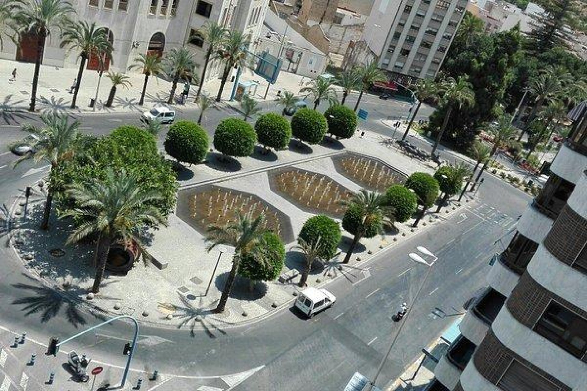 Obra nueva - Villa -
Alicante - Centro