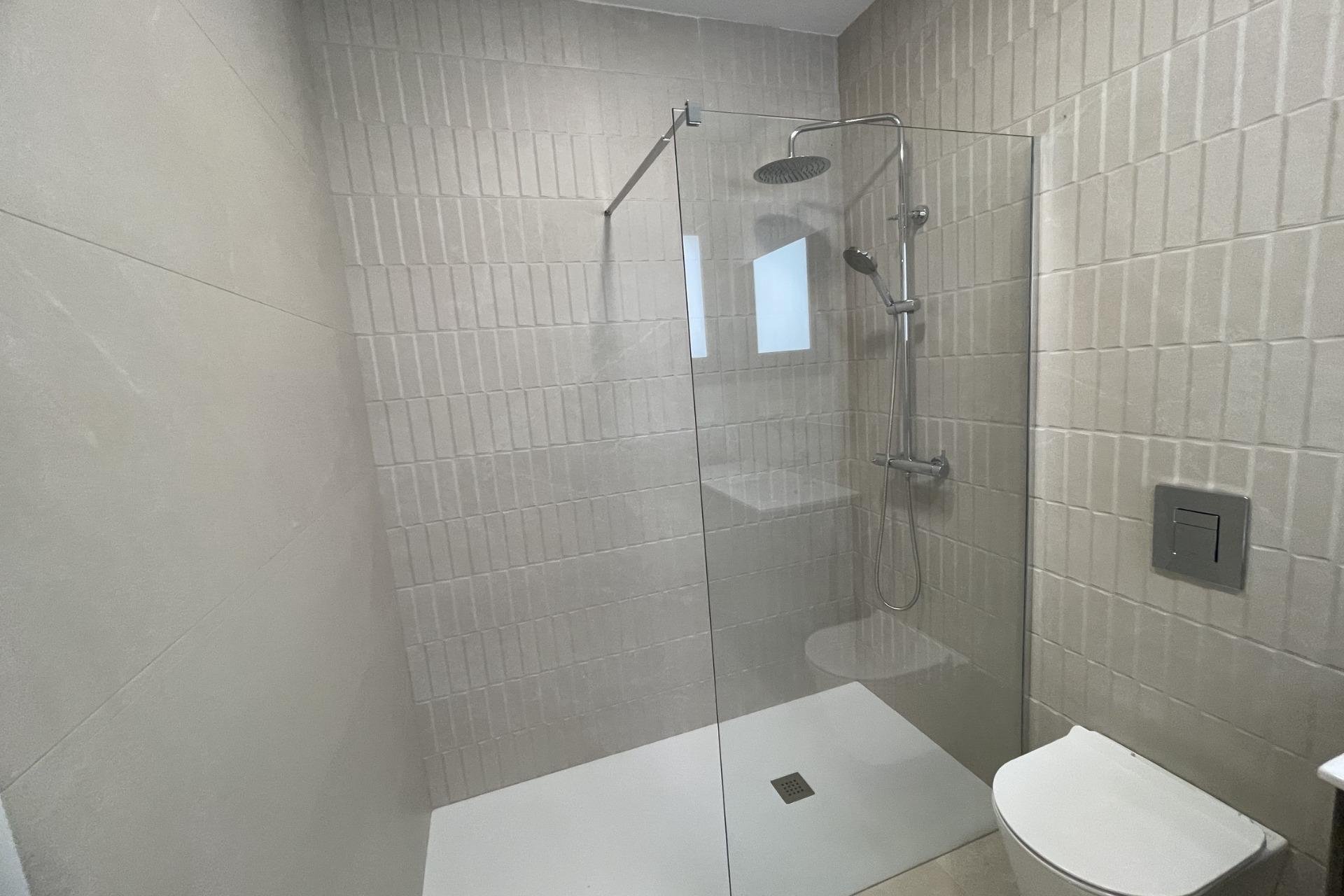 Obra nueva - Villa -
Almoradí - Heredades