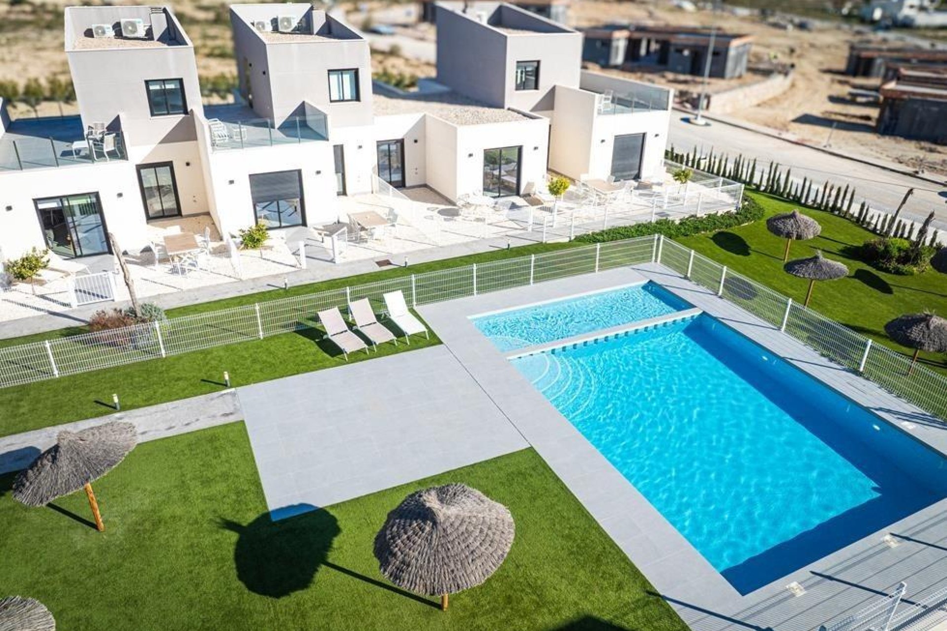 Obra nueva - Villa -
Baños y Mendigo - Altaona Golf