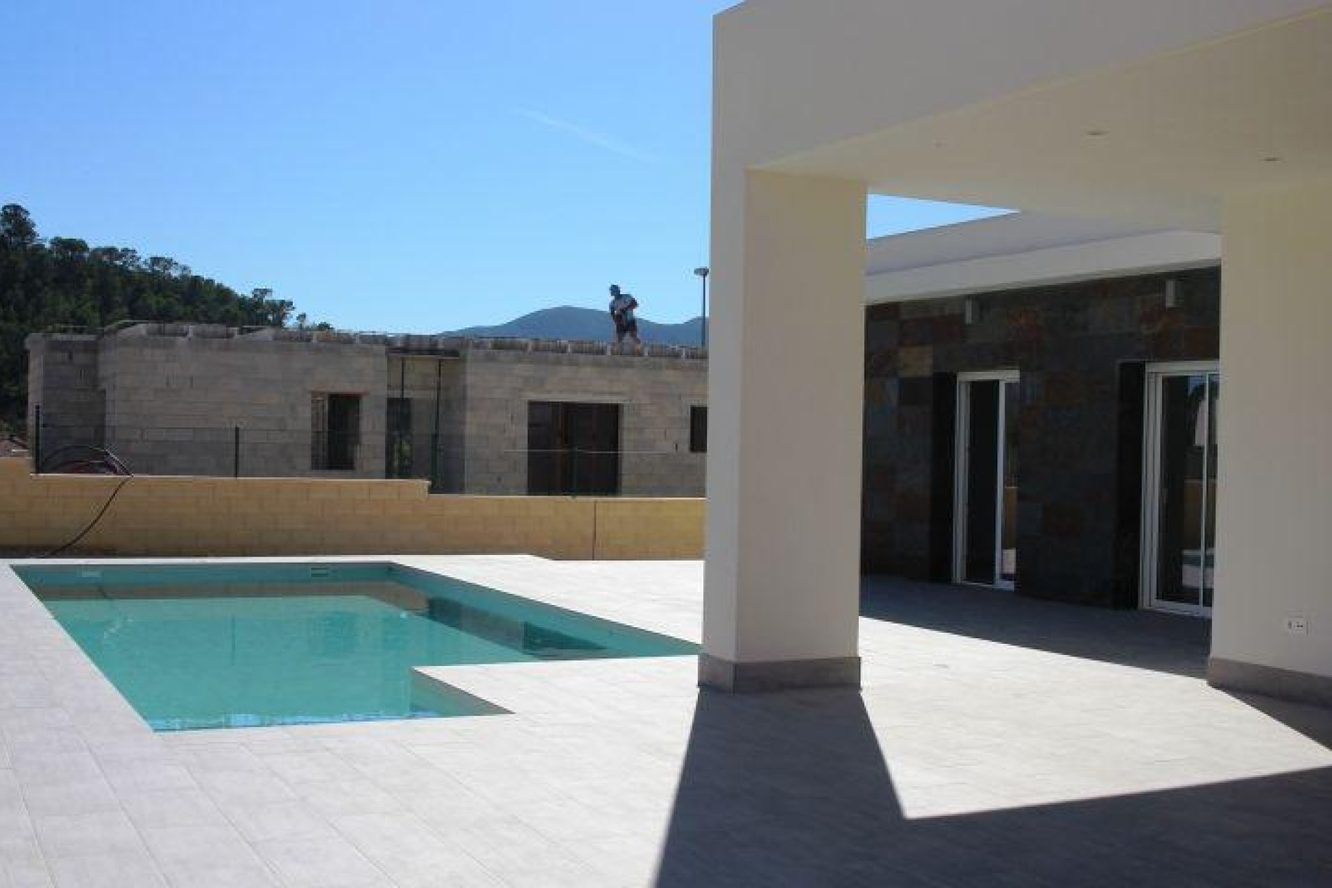 Obra nueva - Villa -
La Romana - Villas de la Romana