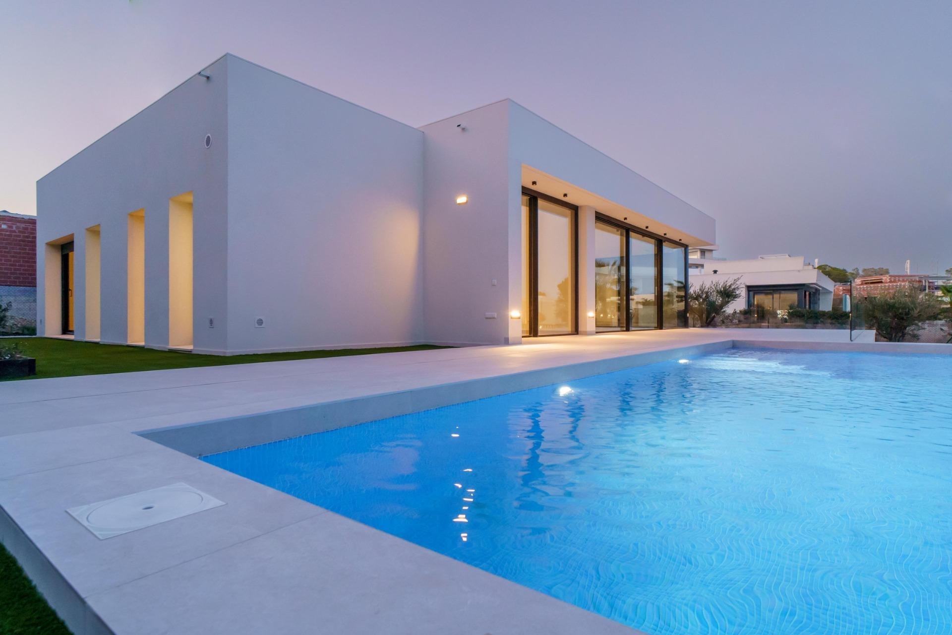 Obra nueva - Villa -
Orihuela - Las Colinas Golf