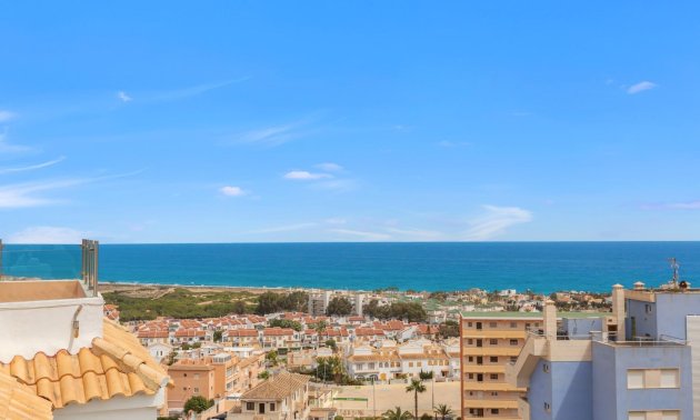 Penthouse - Rynek wtórny -
            Torrevieja - 99RC-90095