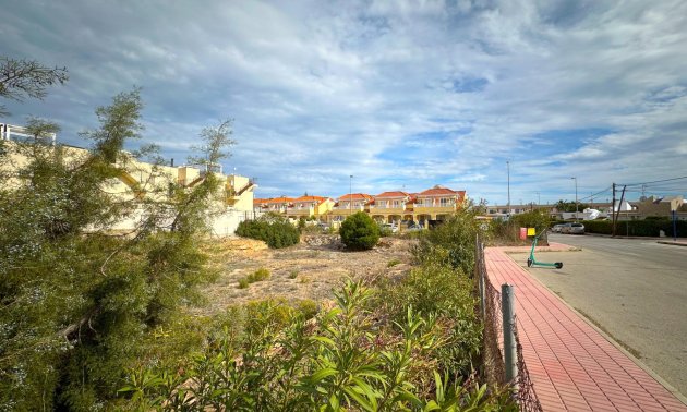 Plot / Land - Resale - Orihuela Costa -
                Playa Flamenca