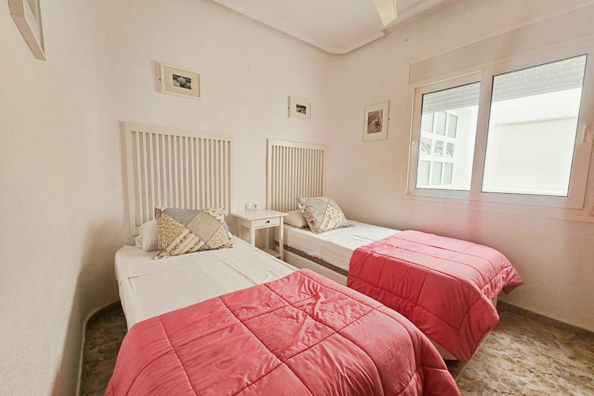 Resale - Apartament / Duplex -
Orihuela Costa - Agua Marina