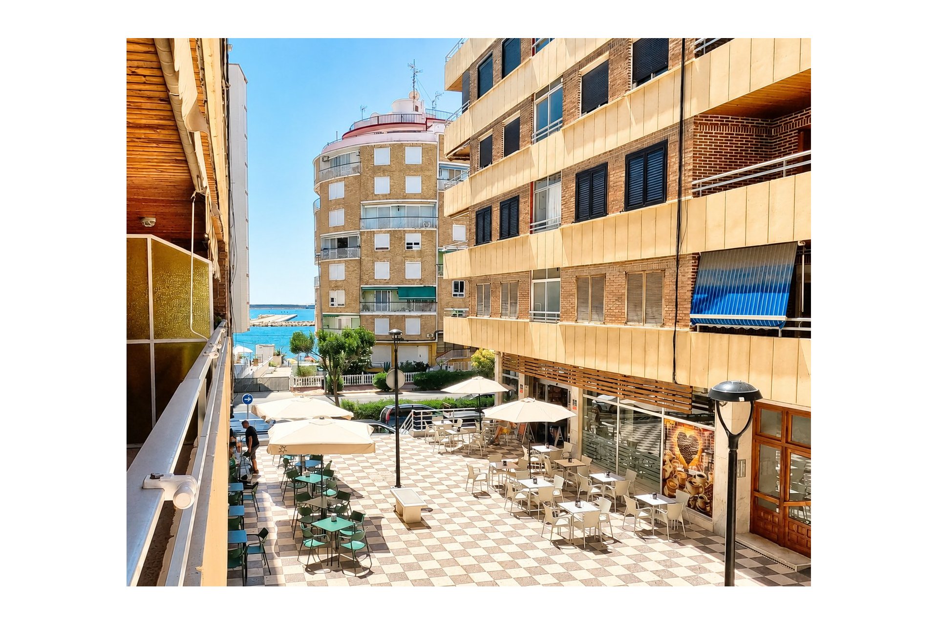 Resale - Apartament / Duplex -
Torrevieja - Playa Acequion