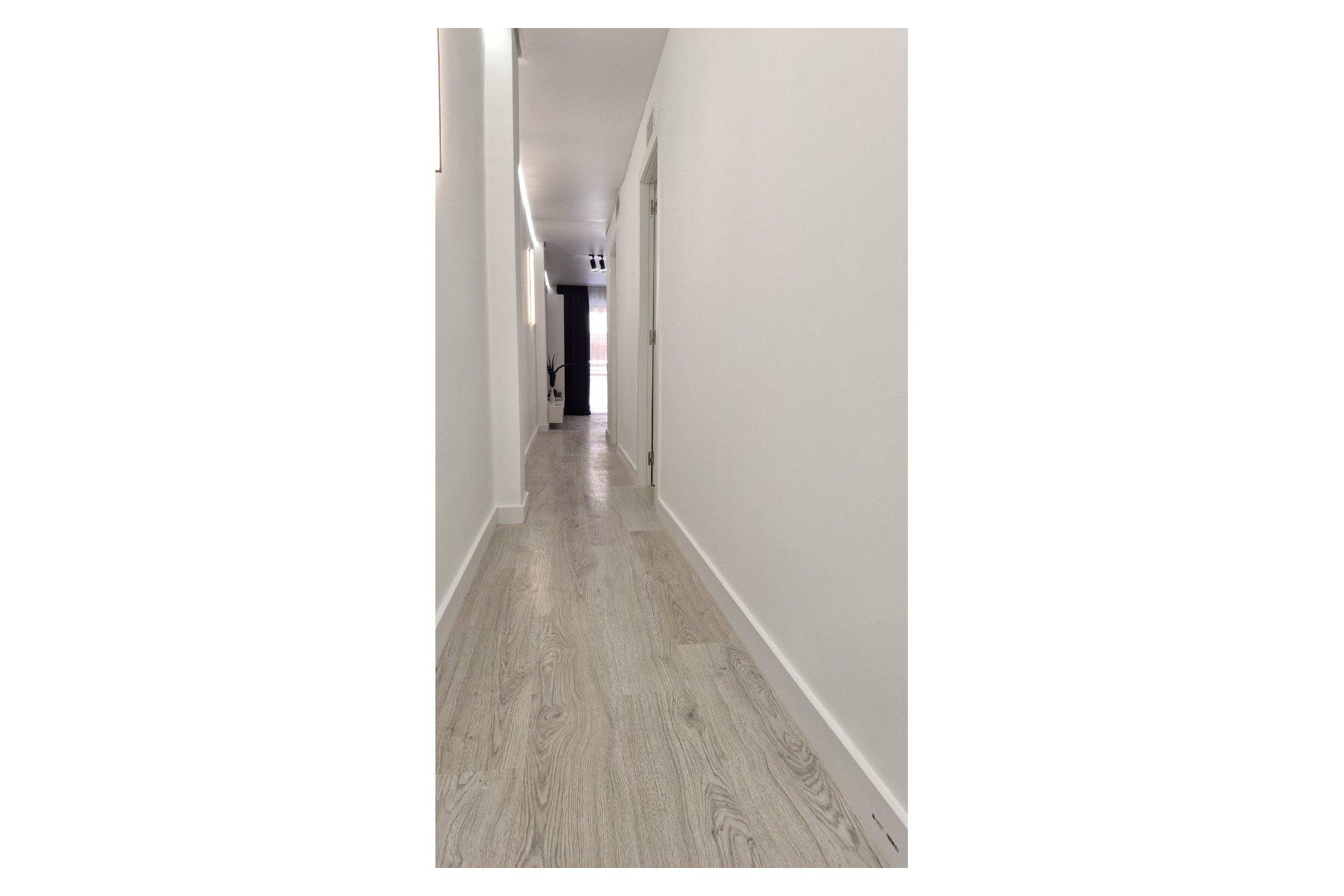 Resale - Apartament / Duplex -
Torrevieja - Playa Acequion