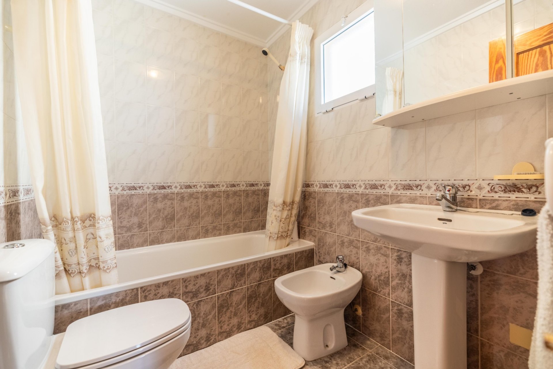 Resale - Apartment / Duplex -
Torrevieja - Playa del Cura
