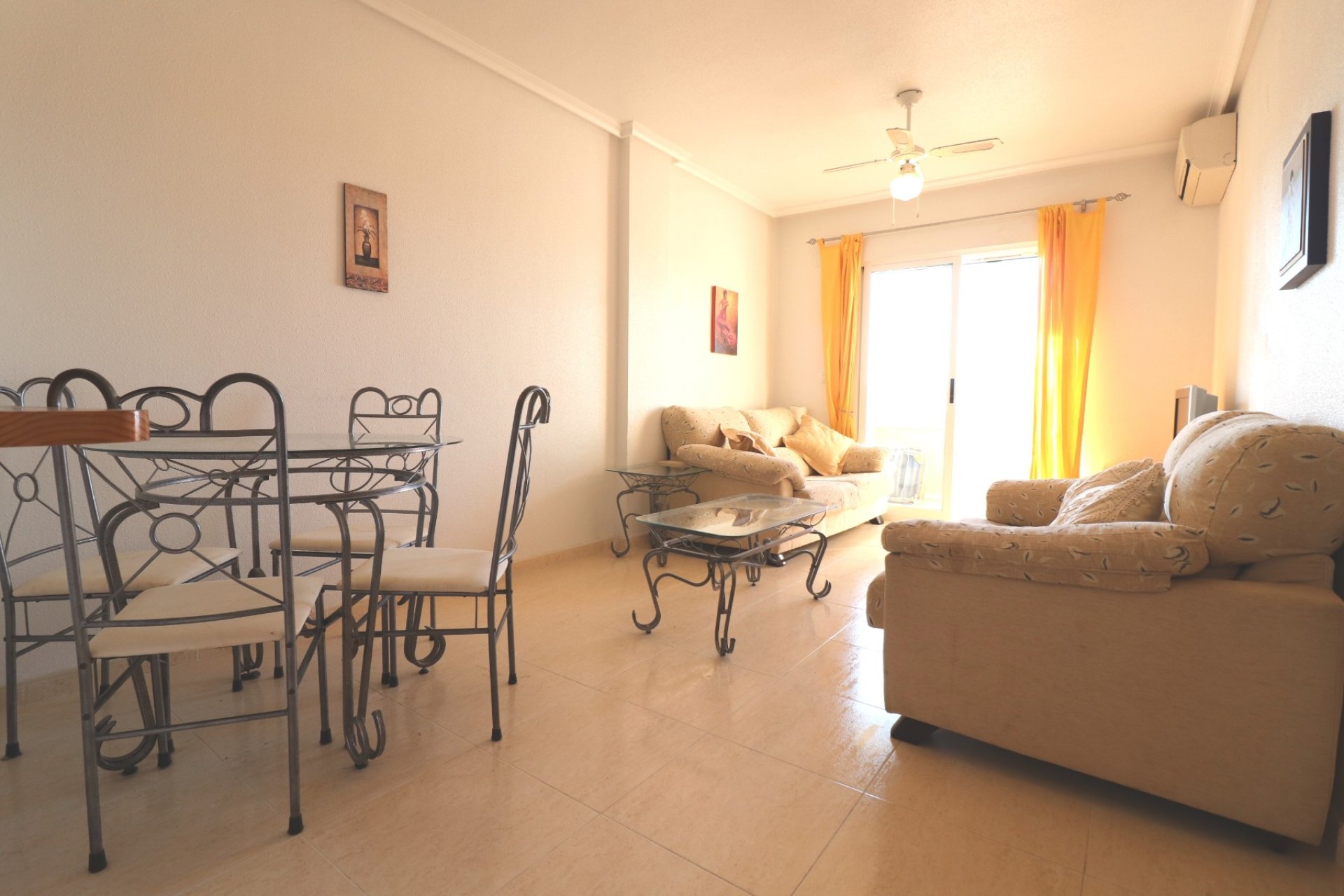 Resale - Apartment / flat -
Algorfa - Algorfa - Village