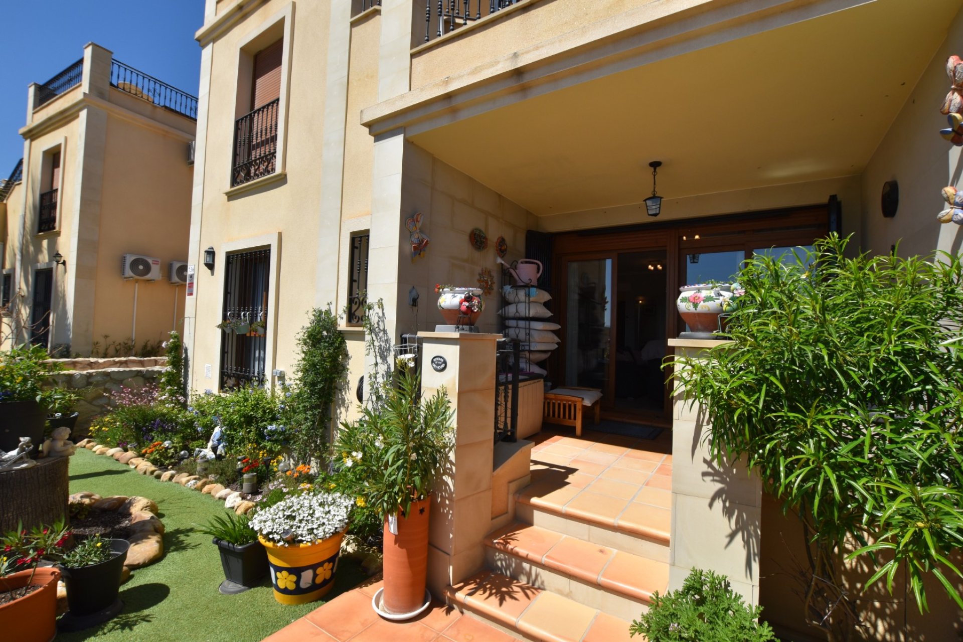 Resale - Apartment / flat -
Algorfa - La Finca Golf Resort