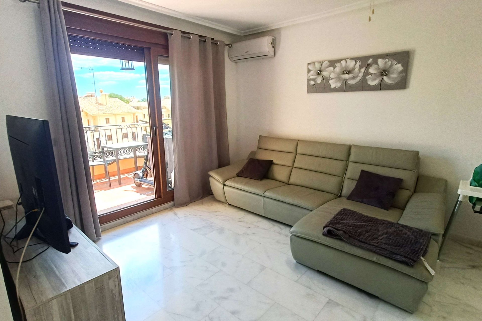 Resale - Apartment / flat -
Algorfa - La Finca Golf Resort