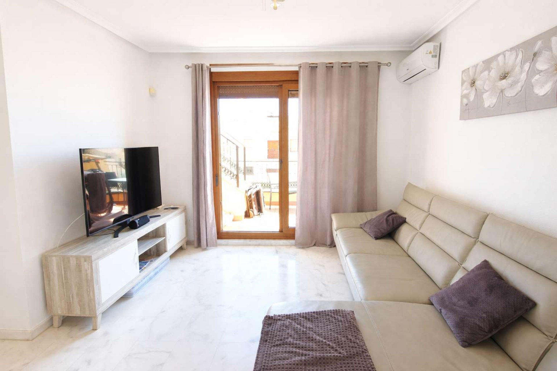 Resale - Apartment / flat -
Algorfa - La Finca Golf Resort