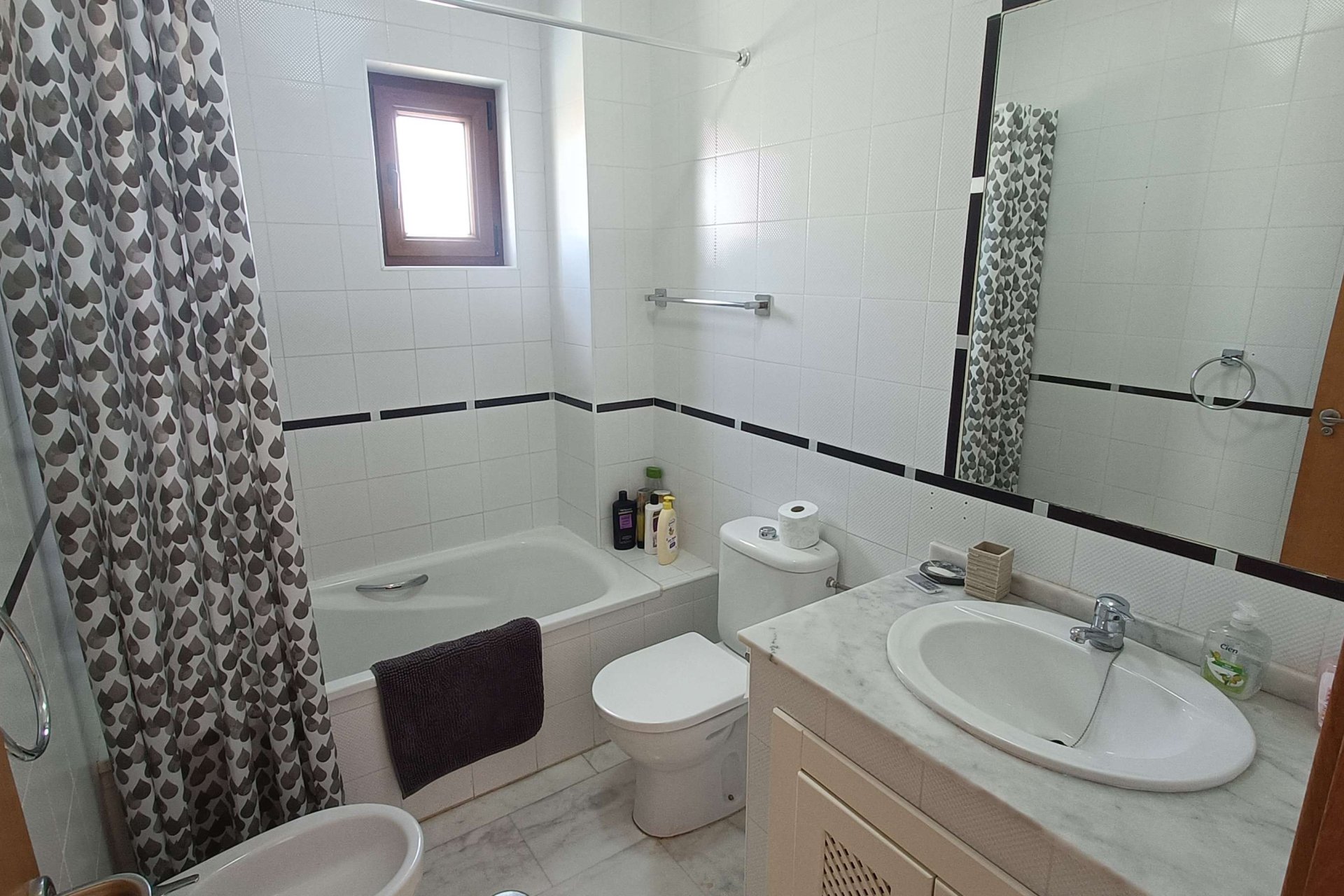 Resale - Apartment / flat -
Algorfa - La Finca Golf Resort