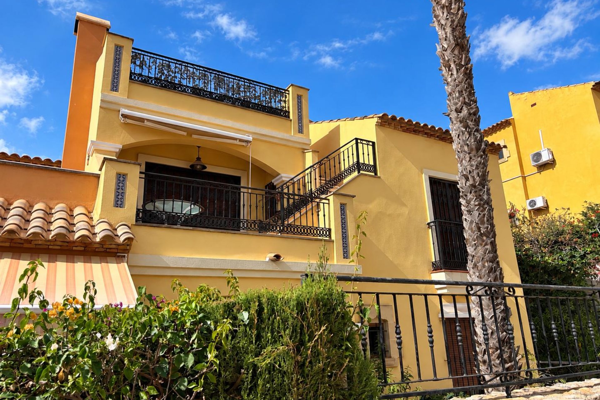 Resale - Apartment / flat -
Algorfa - La Finca Golf Resort