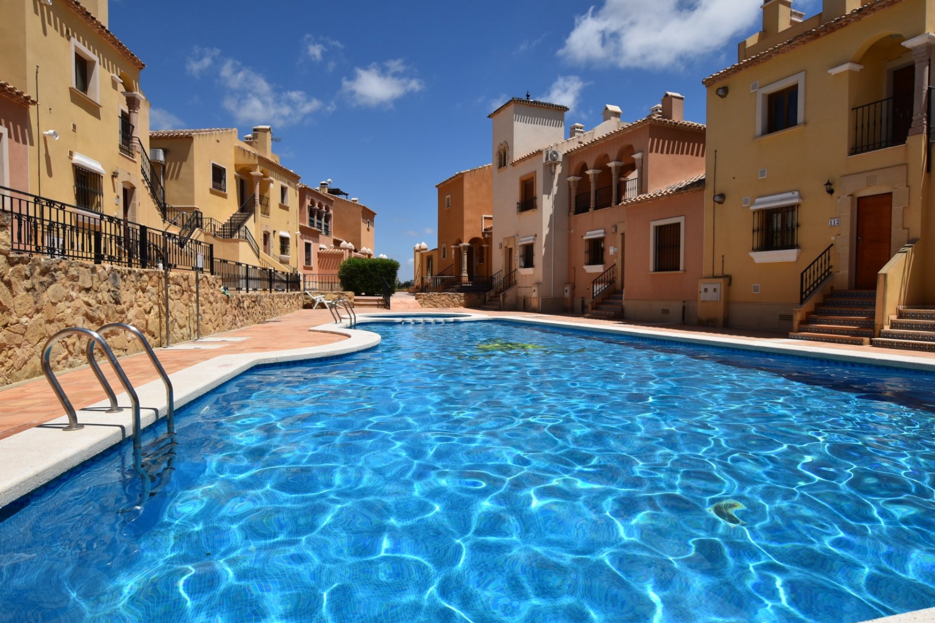 Resale - Apartment / flat -
Algorfa - La Finca Golf Resort