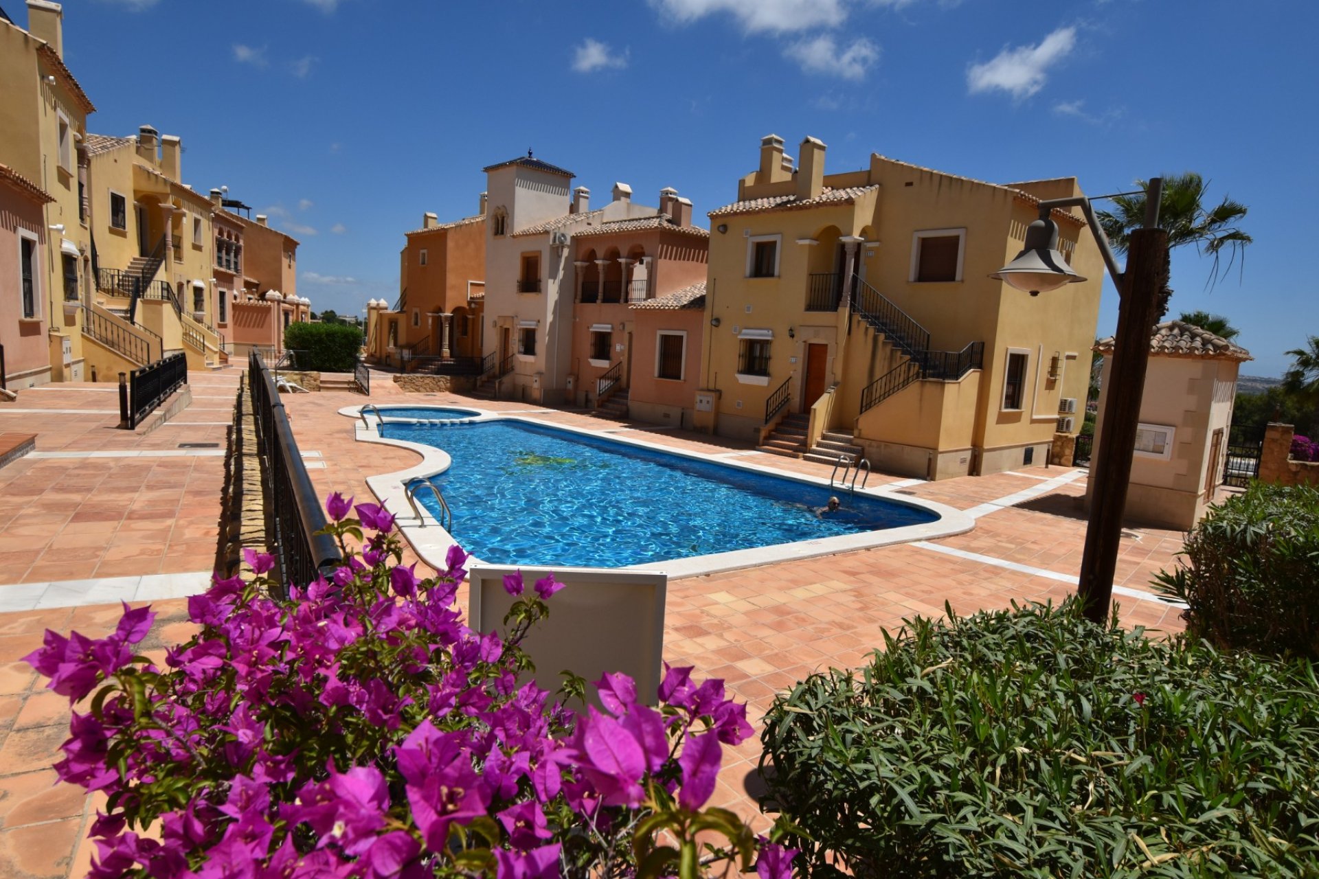 Resale - Apartment / flat -
Algorfa - La Finca Golf Resort