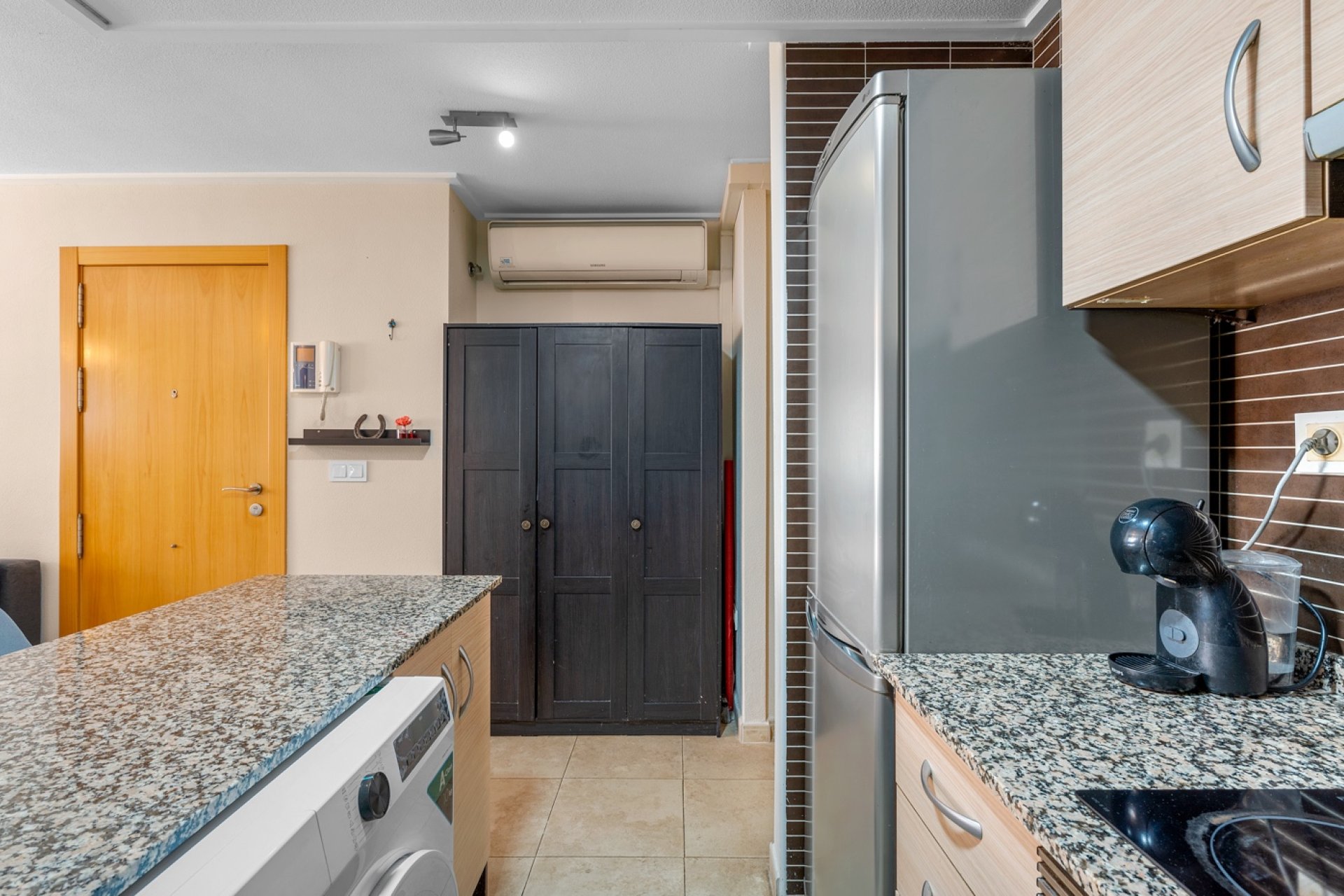 Resale - Apartment / flat -
Alicante - Alicante - City