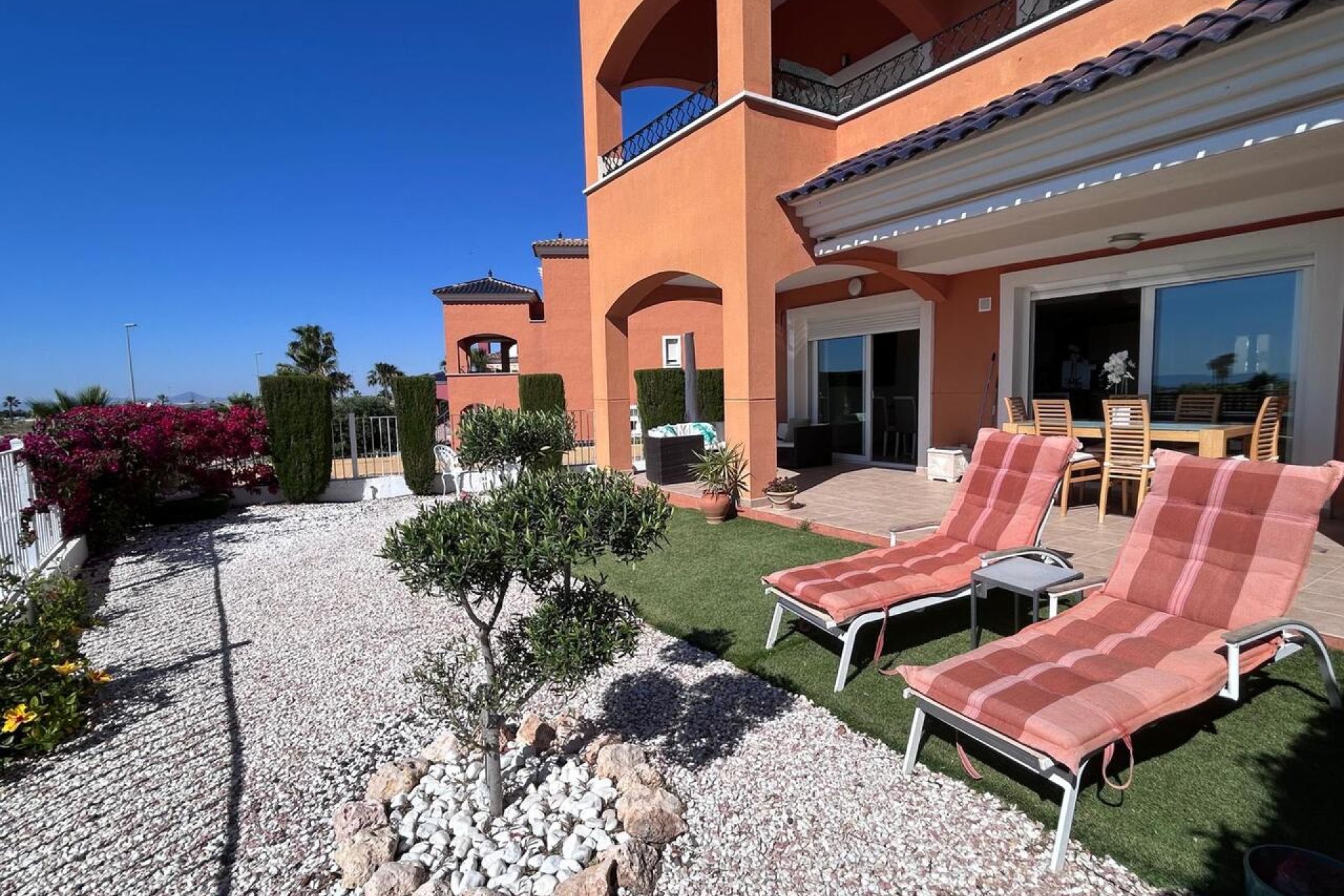 Resale - Apartment / flat -
Altaona Golf - Country Village