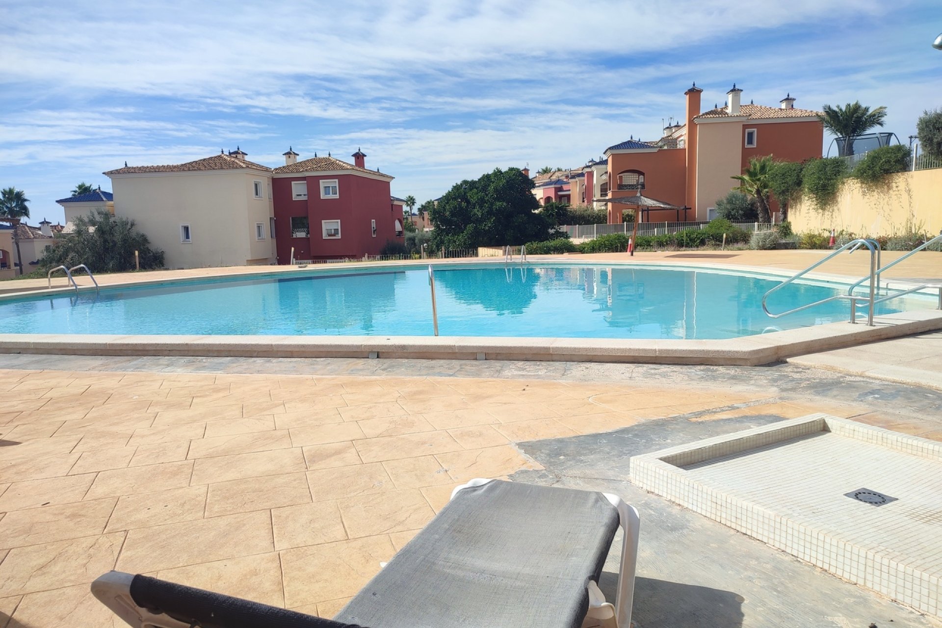 Resale - Apartment / flat -
Altaona Golf - Country Village