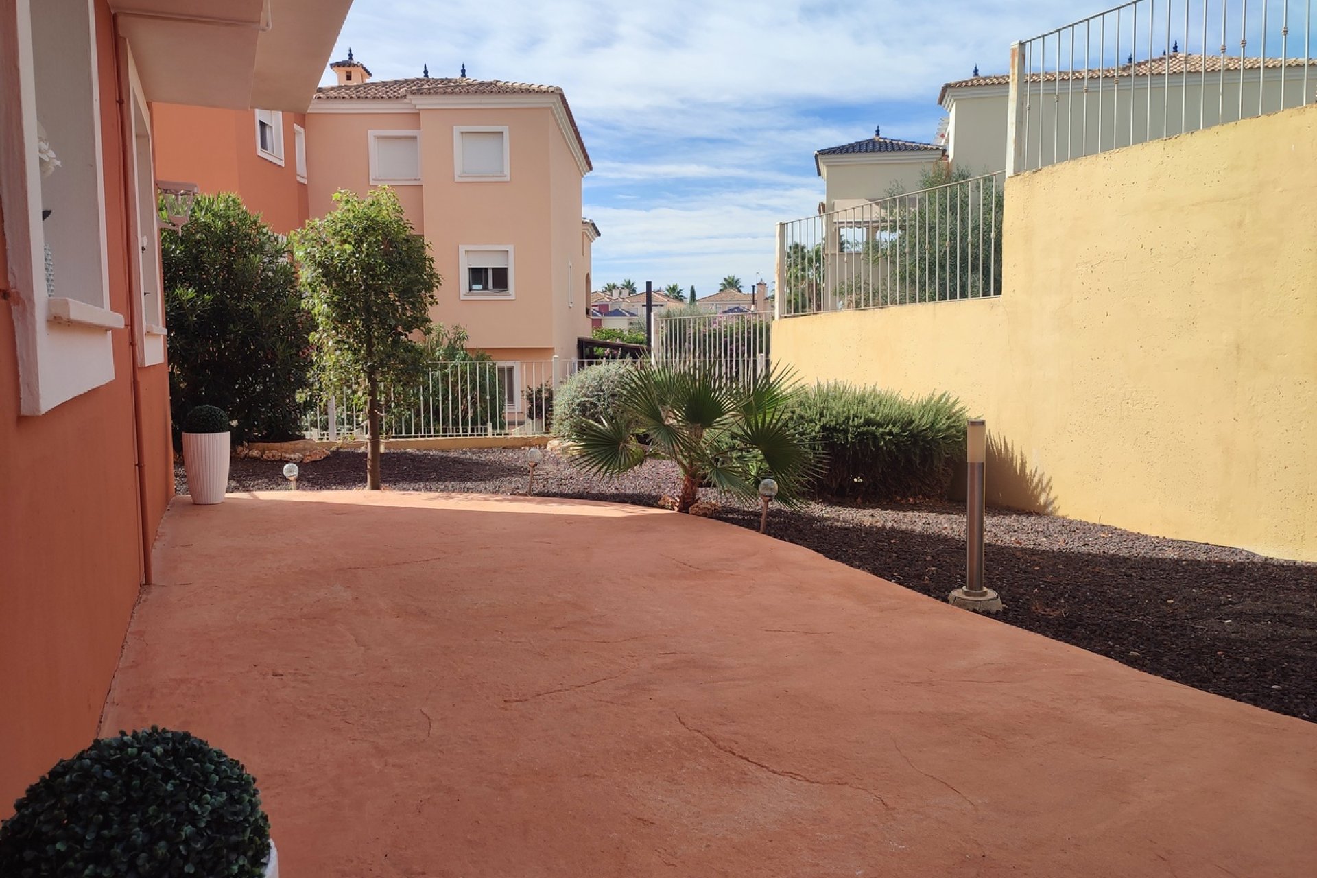 Resale - Apartment / flat -
Altaona Golf - Country Village
