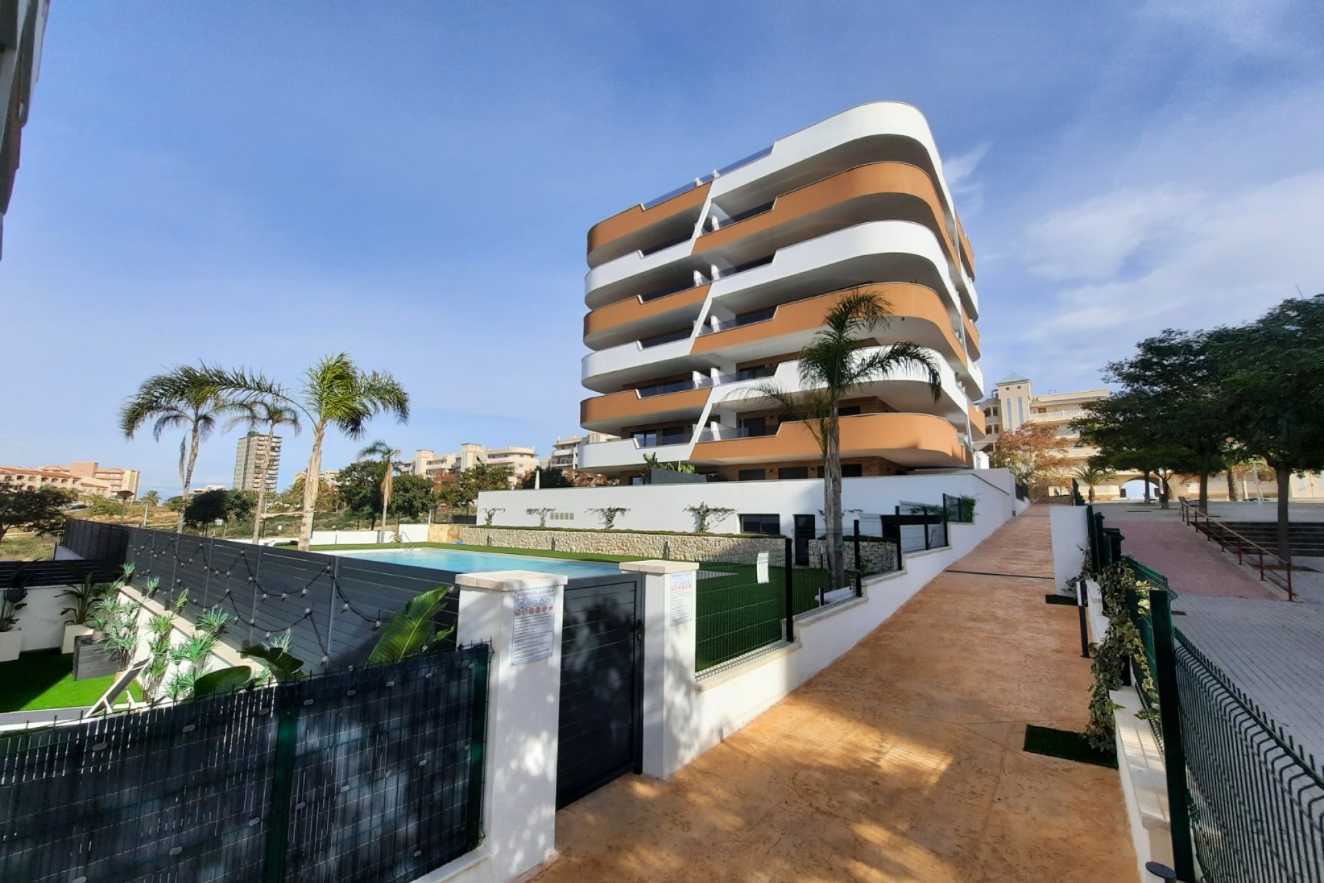Resale - Apartment / flat -
Arenales del Sol