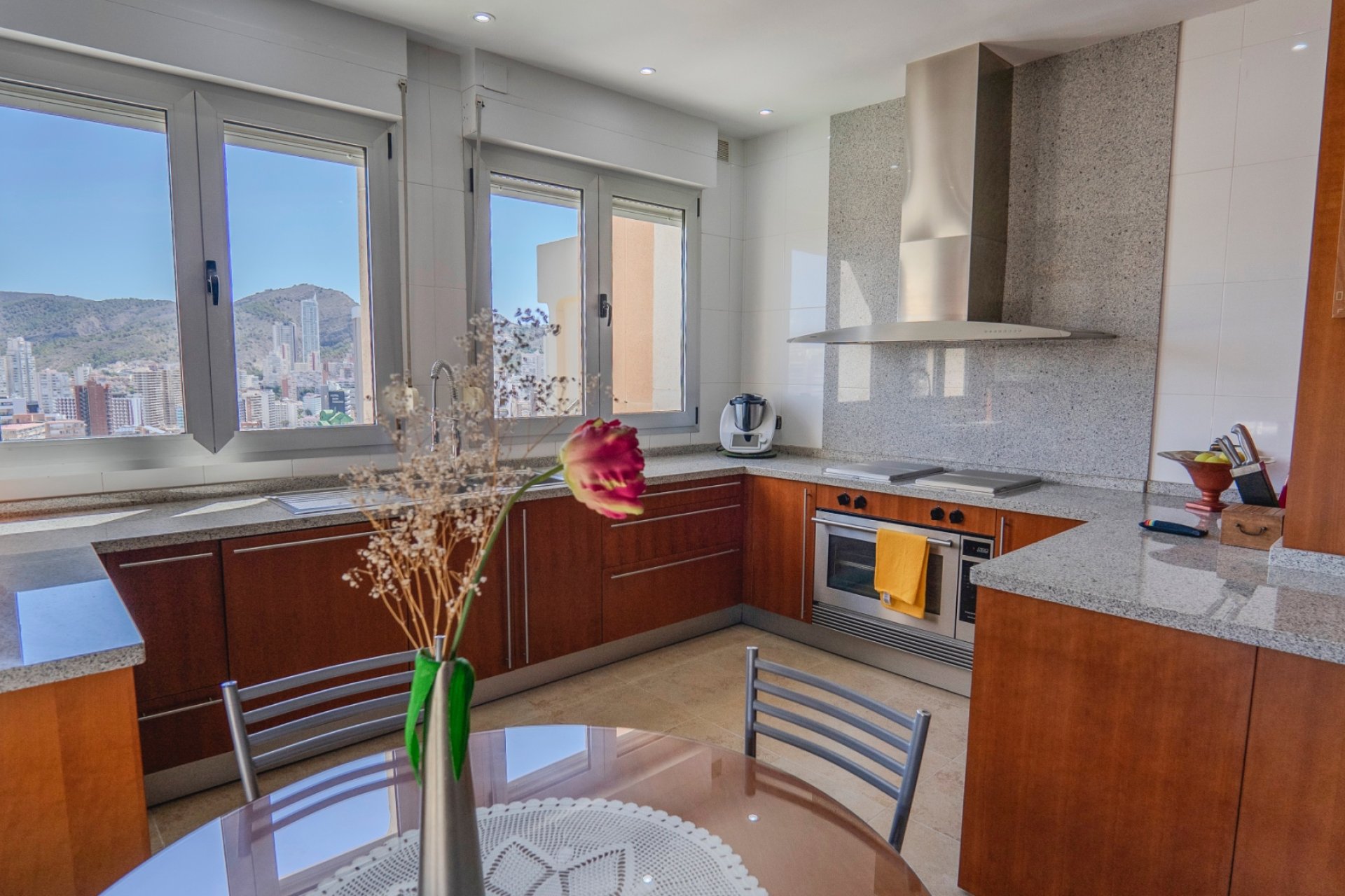 Resale - Apartment / flat -
Benidorm - Benidorm - City