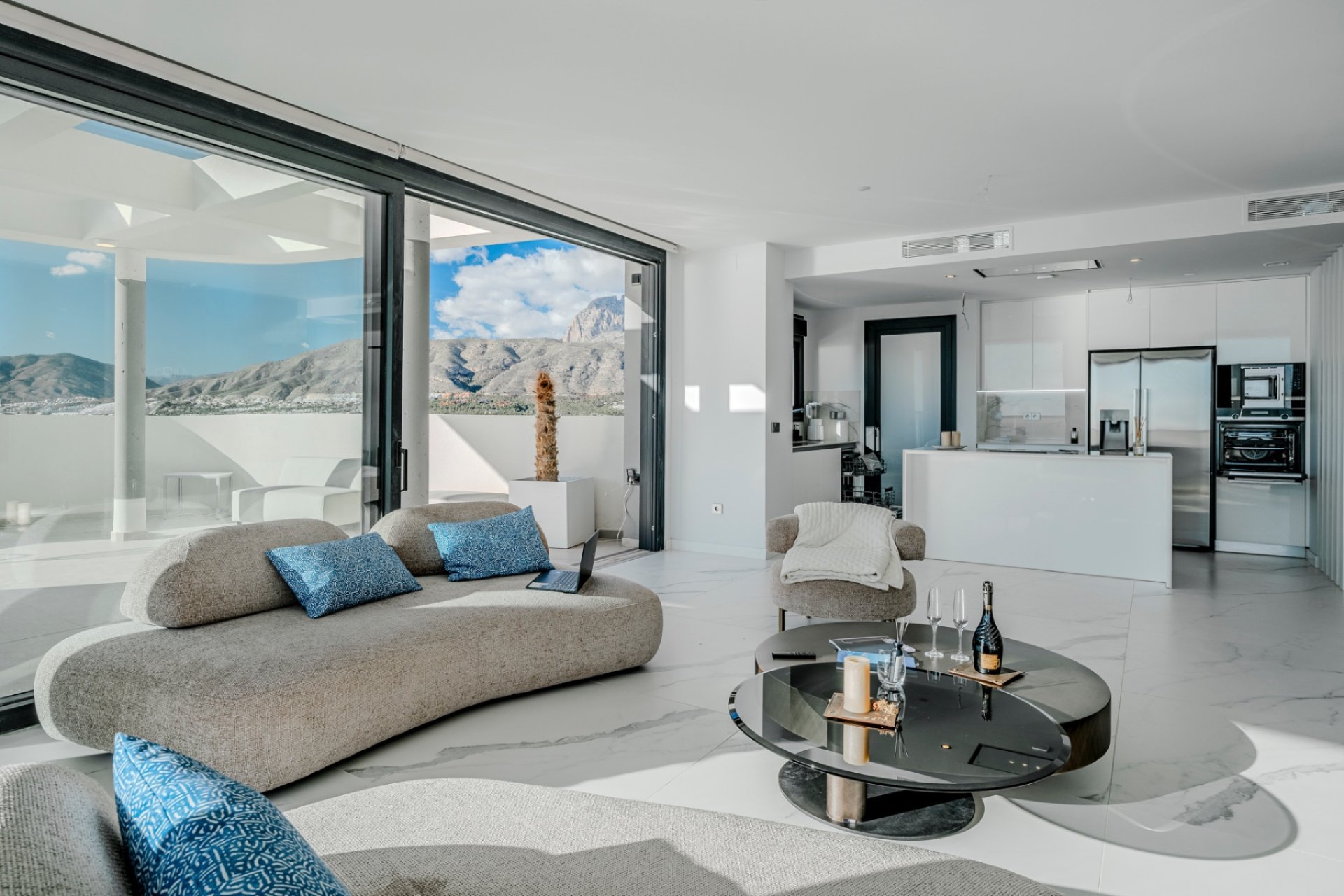 Resale - Apartment / flat -
Benidorm - Benidorm - City