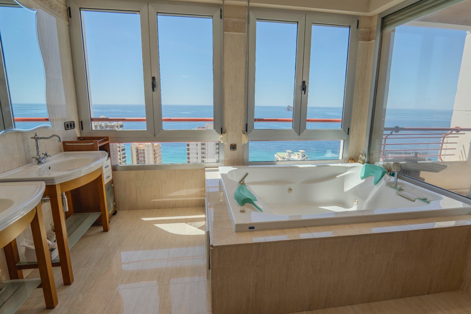 Resale - Apartment / flat -
Benidorm - Benidorm - City