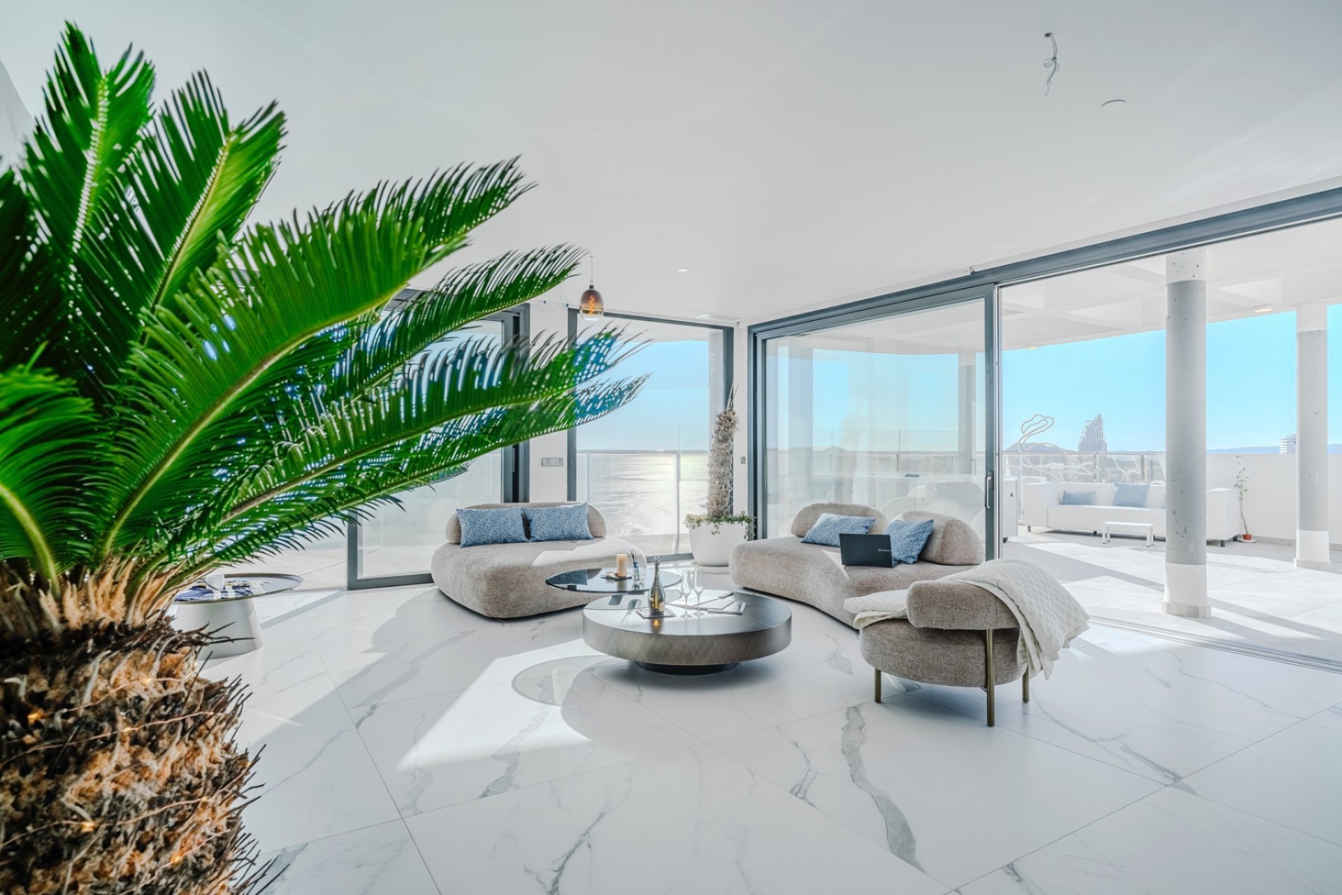 Resale - Apartment / flat -
Benidorm - Playa de Poniente