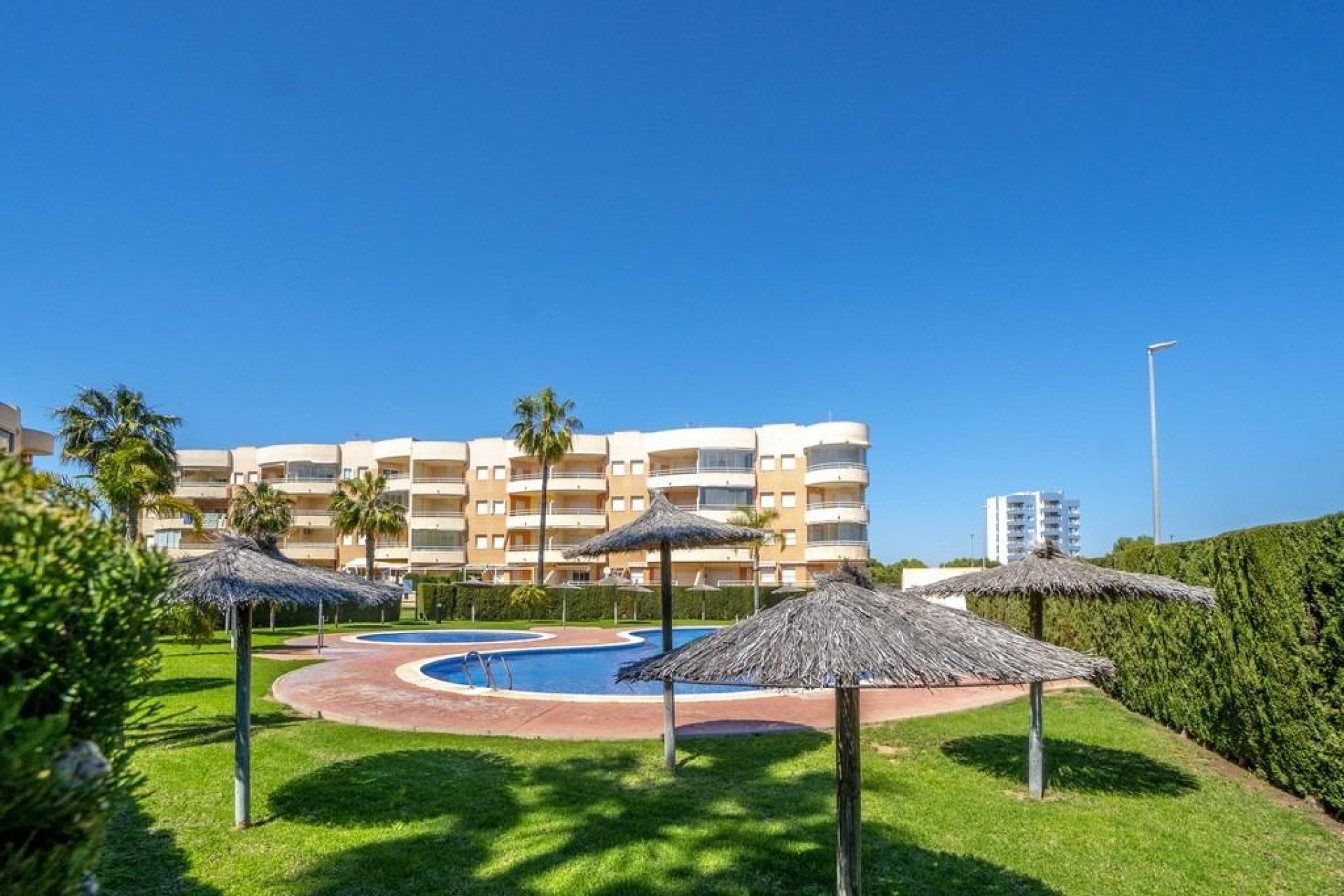 Resale - Apartment / flat -
Dehesa de campoamor - Campoamor