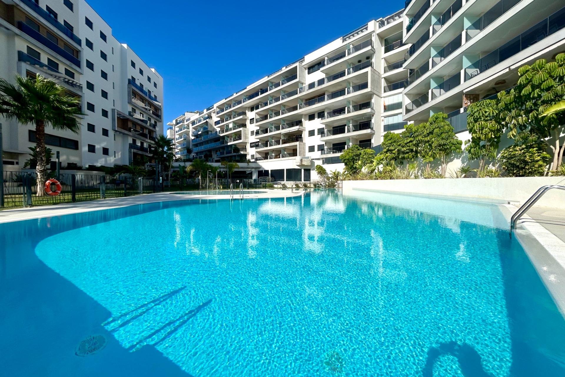 Resale - Apartment / flat -
Dehesa de campoamor - Campoamor