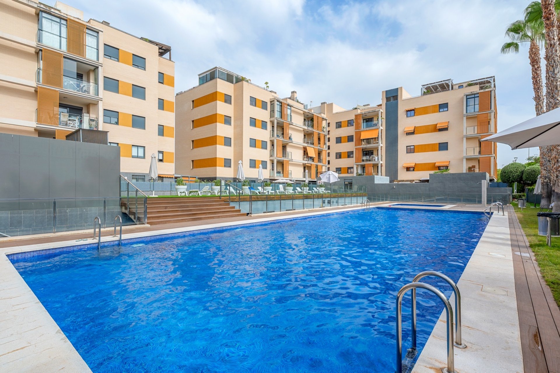 Resale - Apartment / flat -
El Campello - Playa Muchavista