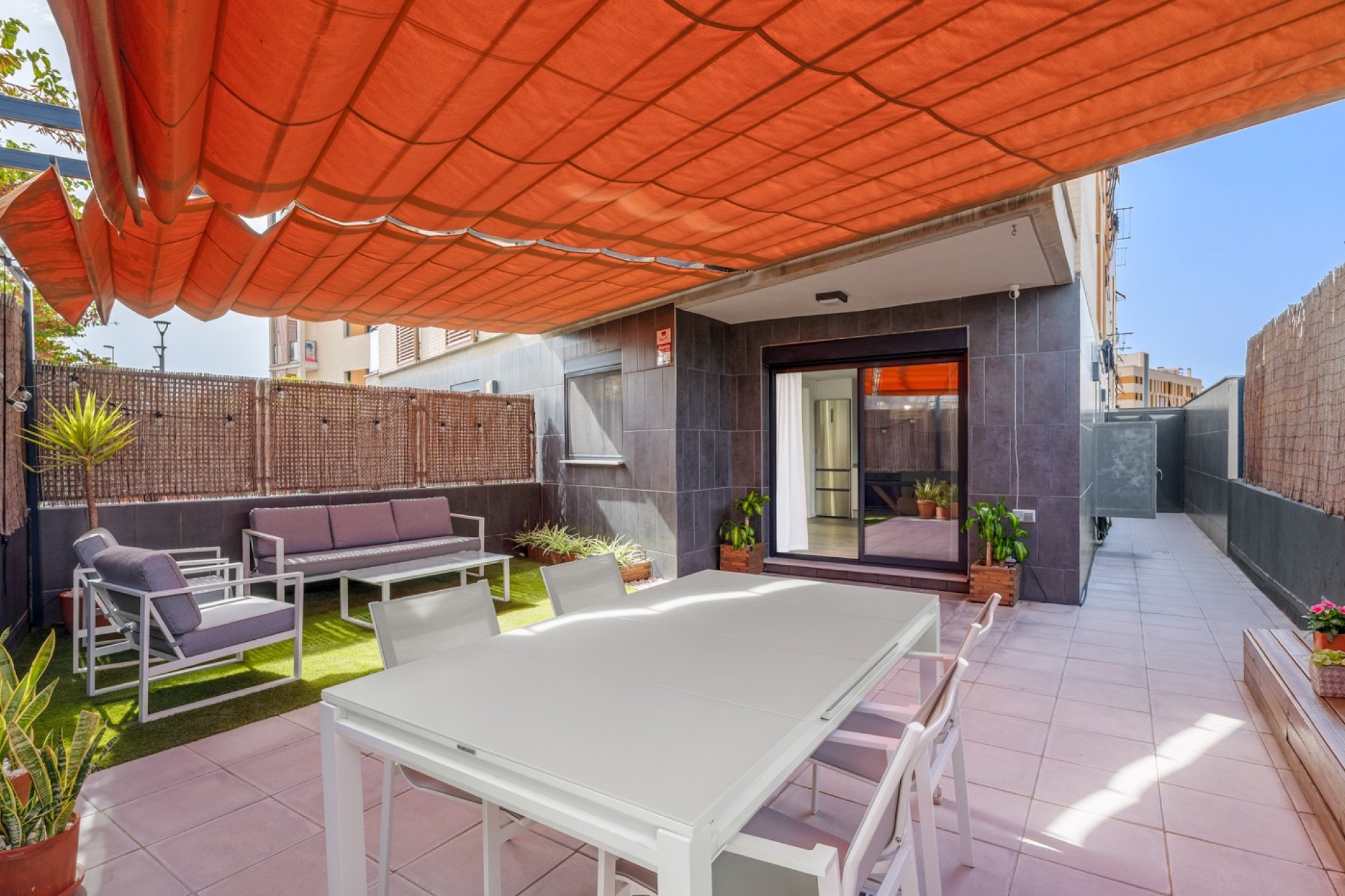 Resale - Apartment / flat -
El Campello - Playa Muchavista