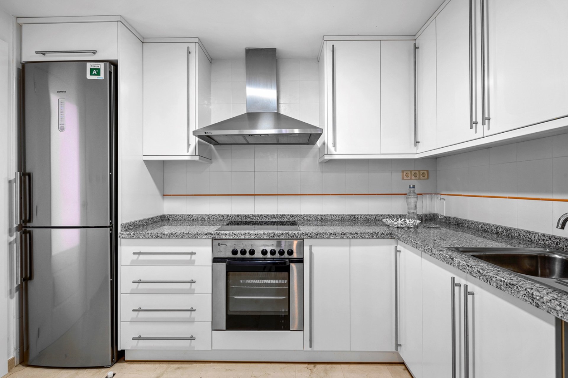 Resale - Apartment / flat -
Finestrat - Sierra Cortina