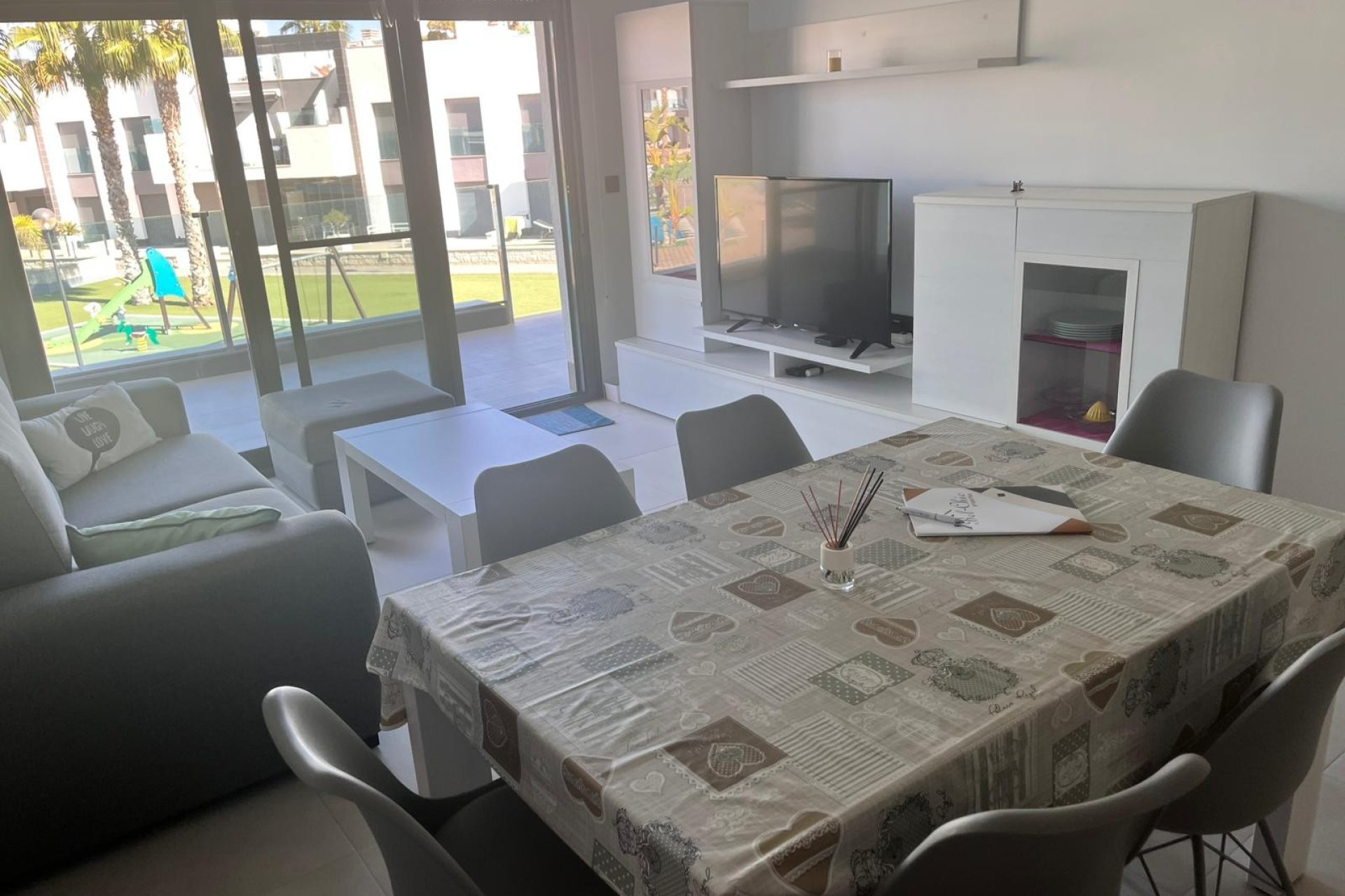 Resale - Apartment / flat -
Guardamar del Segura - El Raso