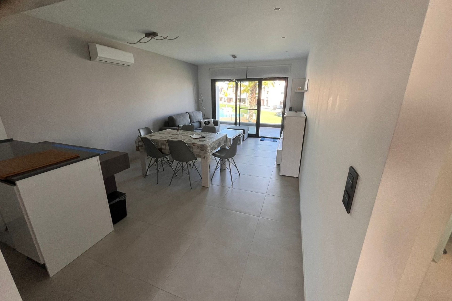 Resale - Apartment / flat -
Guardamar del Segura - El Raso